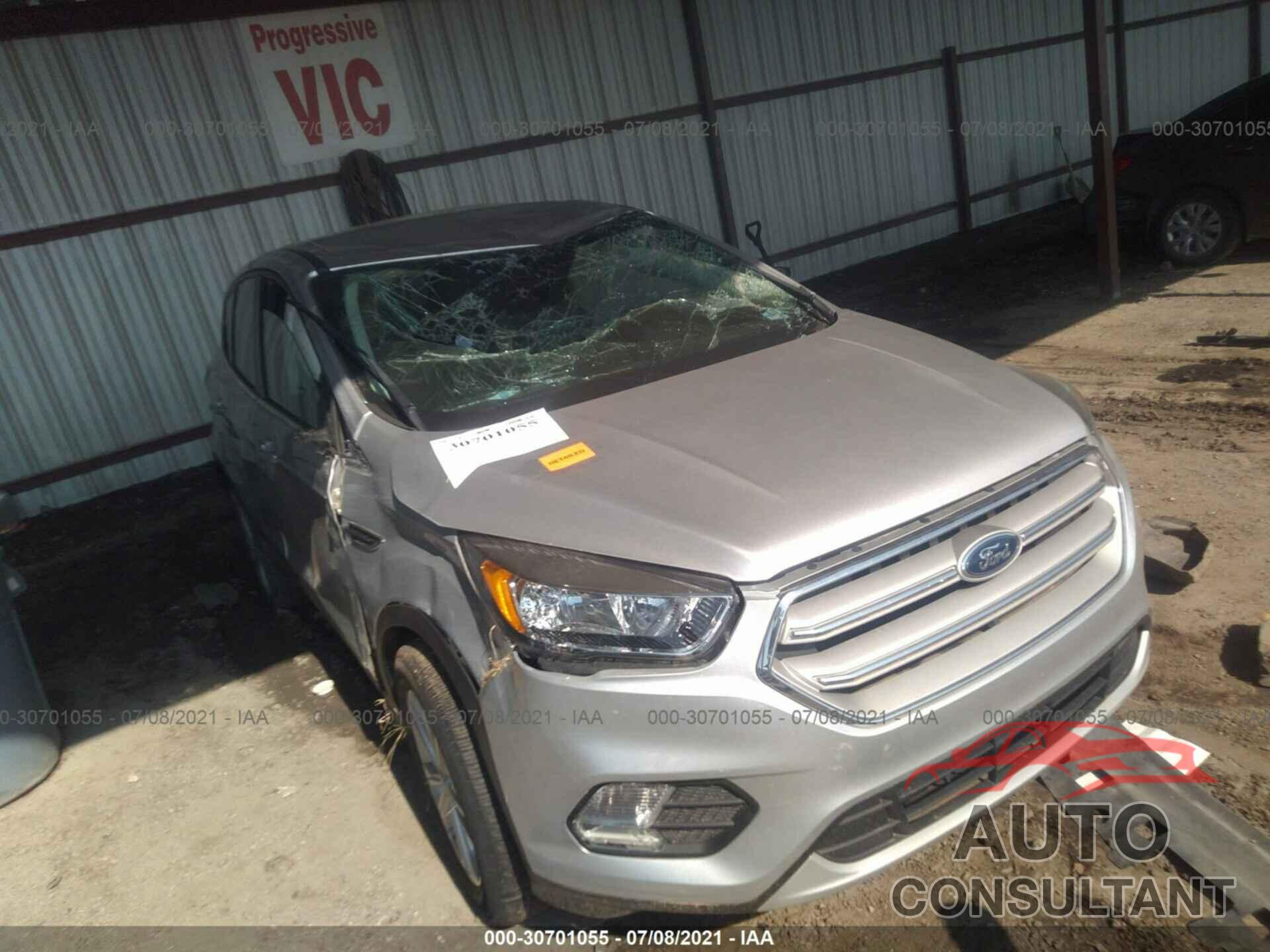 FORD ESCAPE 2017 - 1FMCU0GD3HUB15380