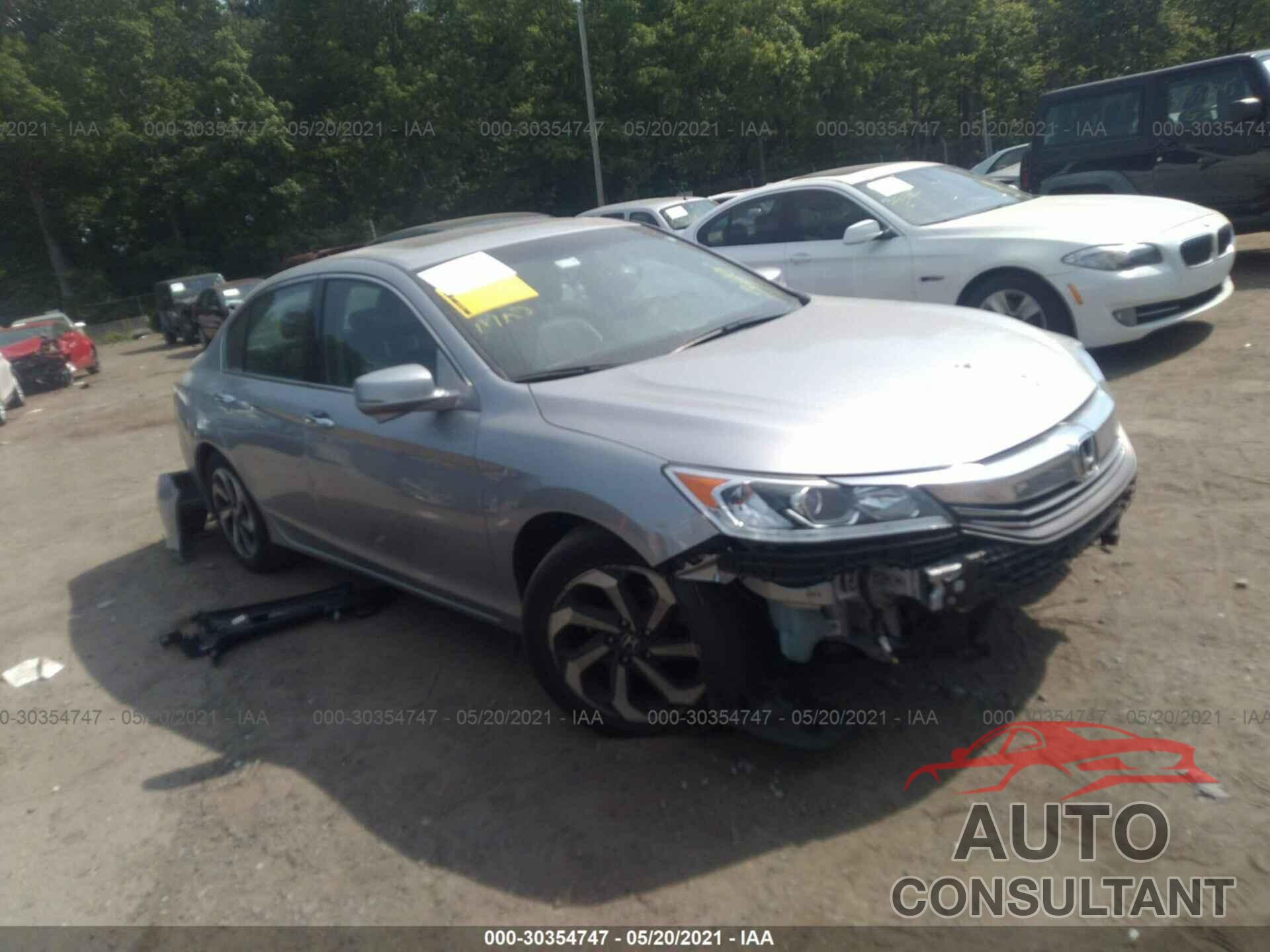 HONDA ACCORD SEDAN 2017 - 1HGCR3F88HA014186