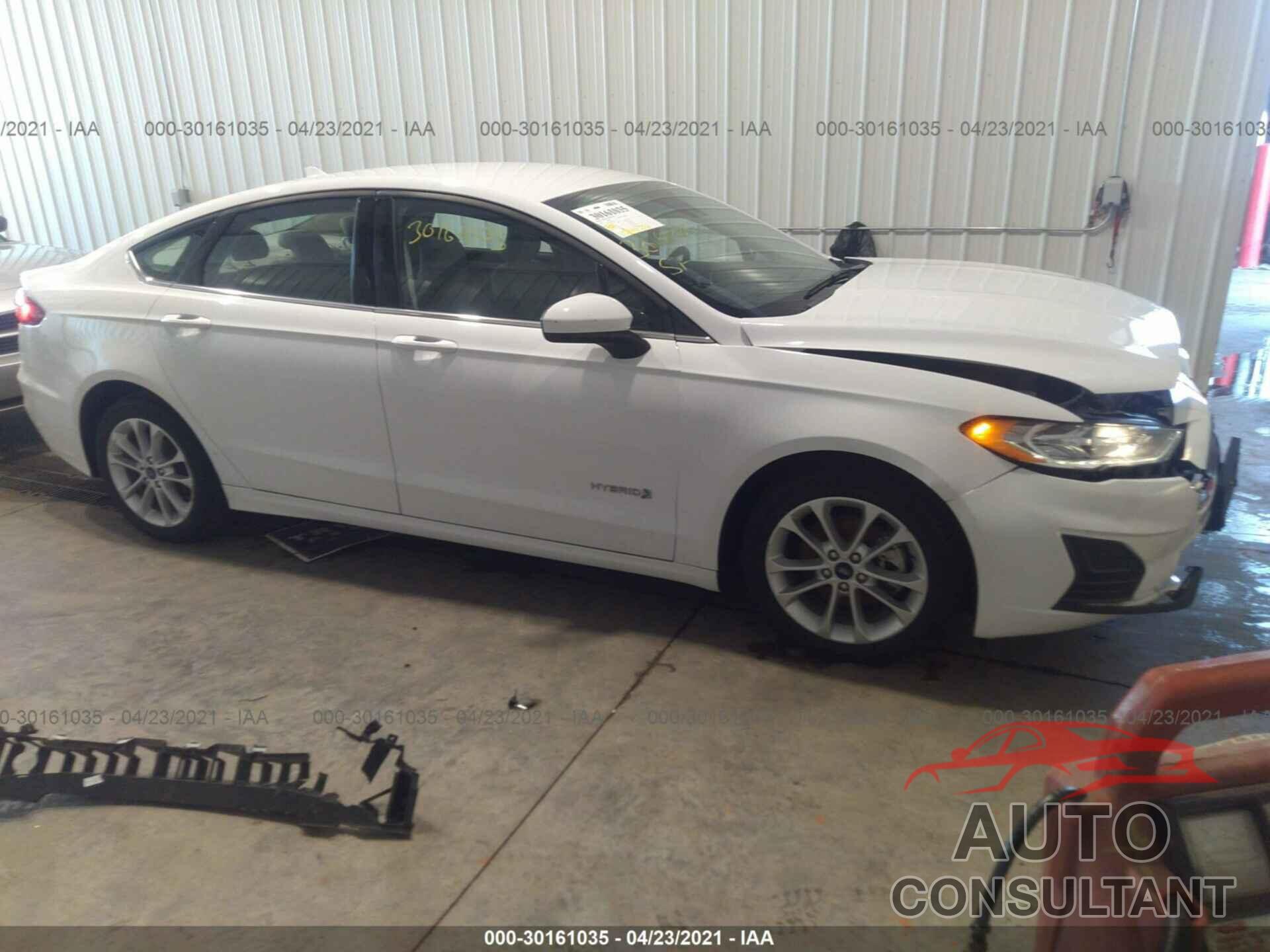 FORD FUSION HYBRID 2019 - 3FA6P0LU6KR103856