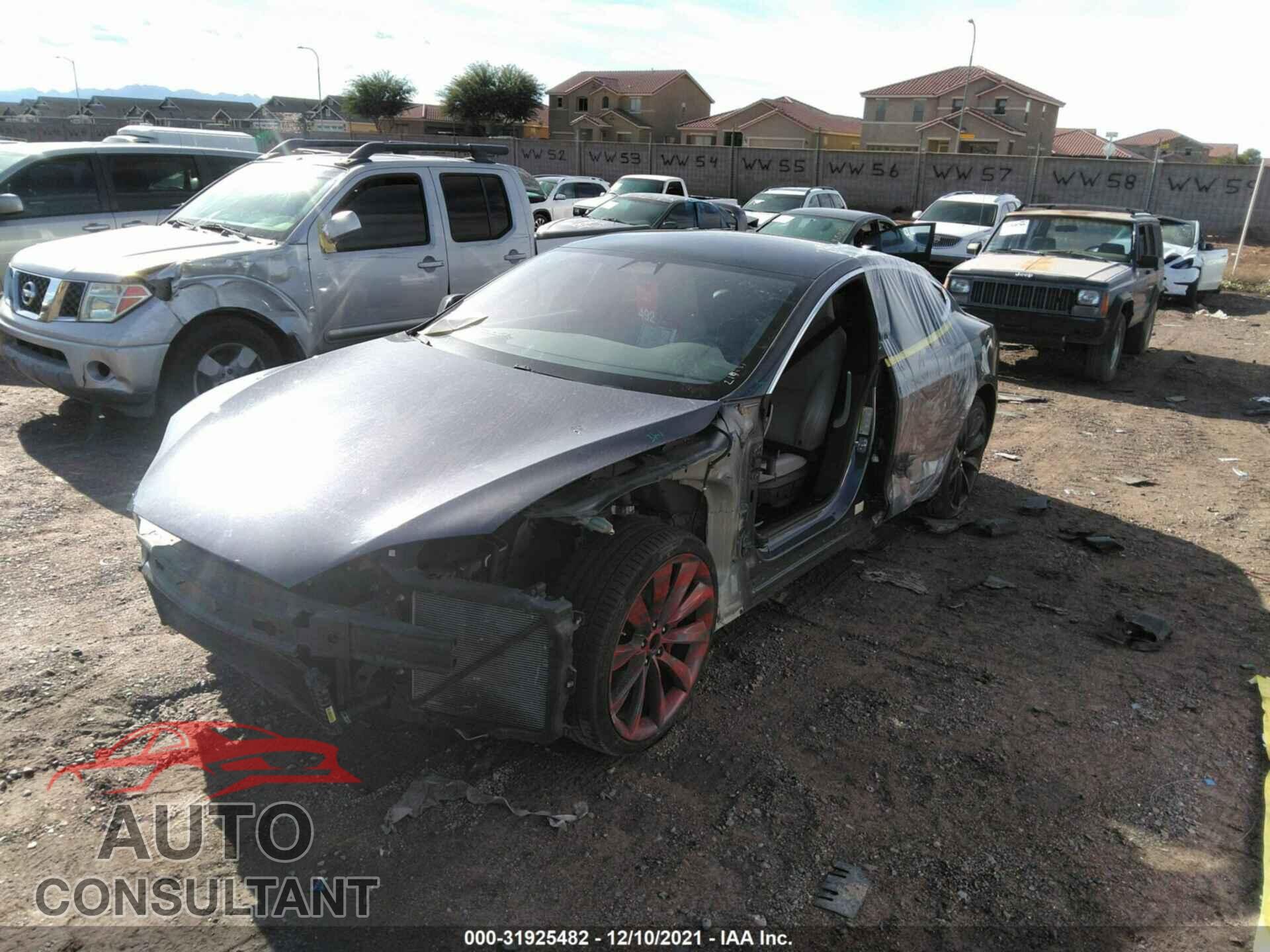 TESLA MODEL S 2016 - 5YJSA1E19GF177123