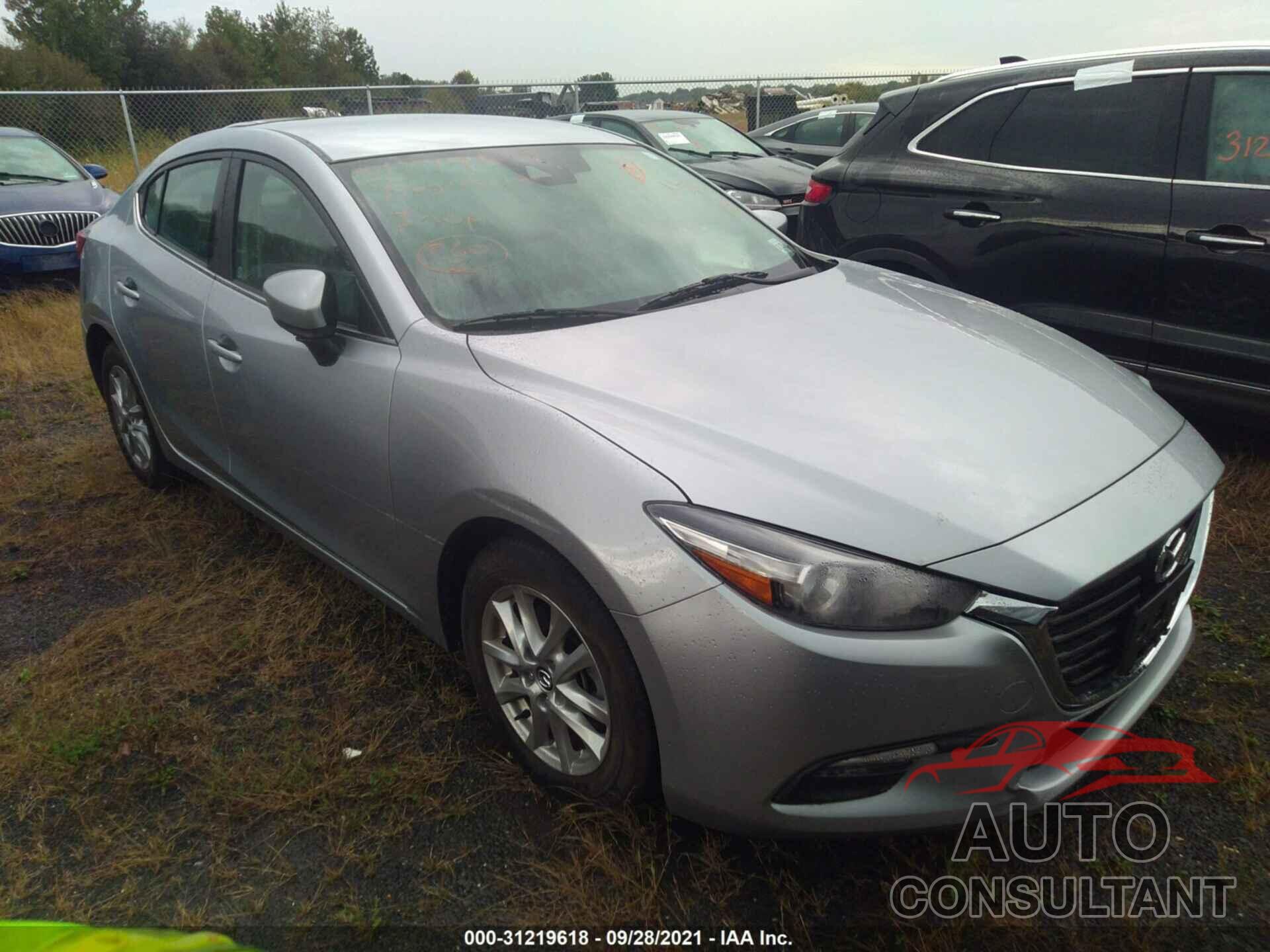 MAZDA MAZDA3 4-DOOR 2018 - 3MZBN1U77JM181634