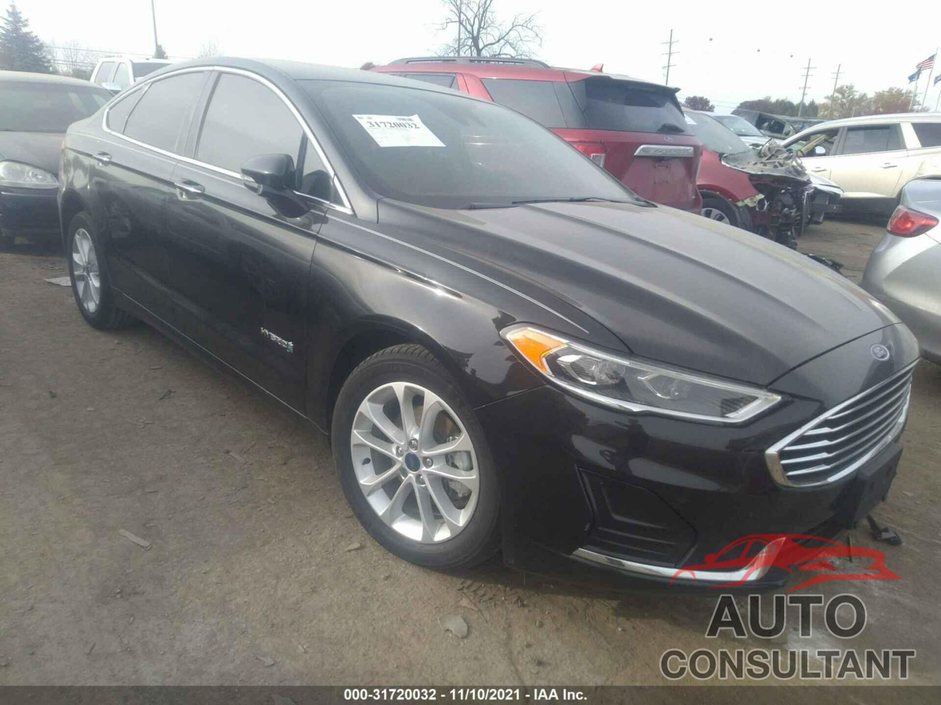 FORD FUSION HYBRID 2019 - 3FA6P0MU0KR195772