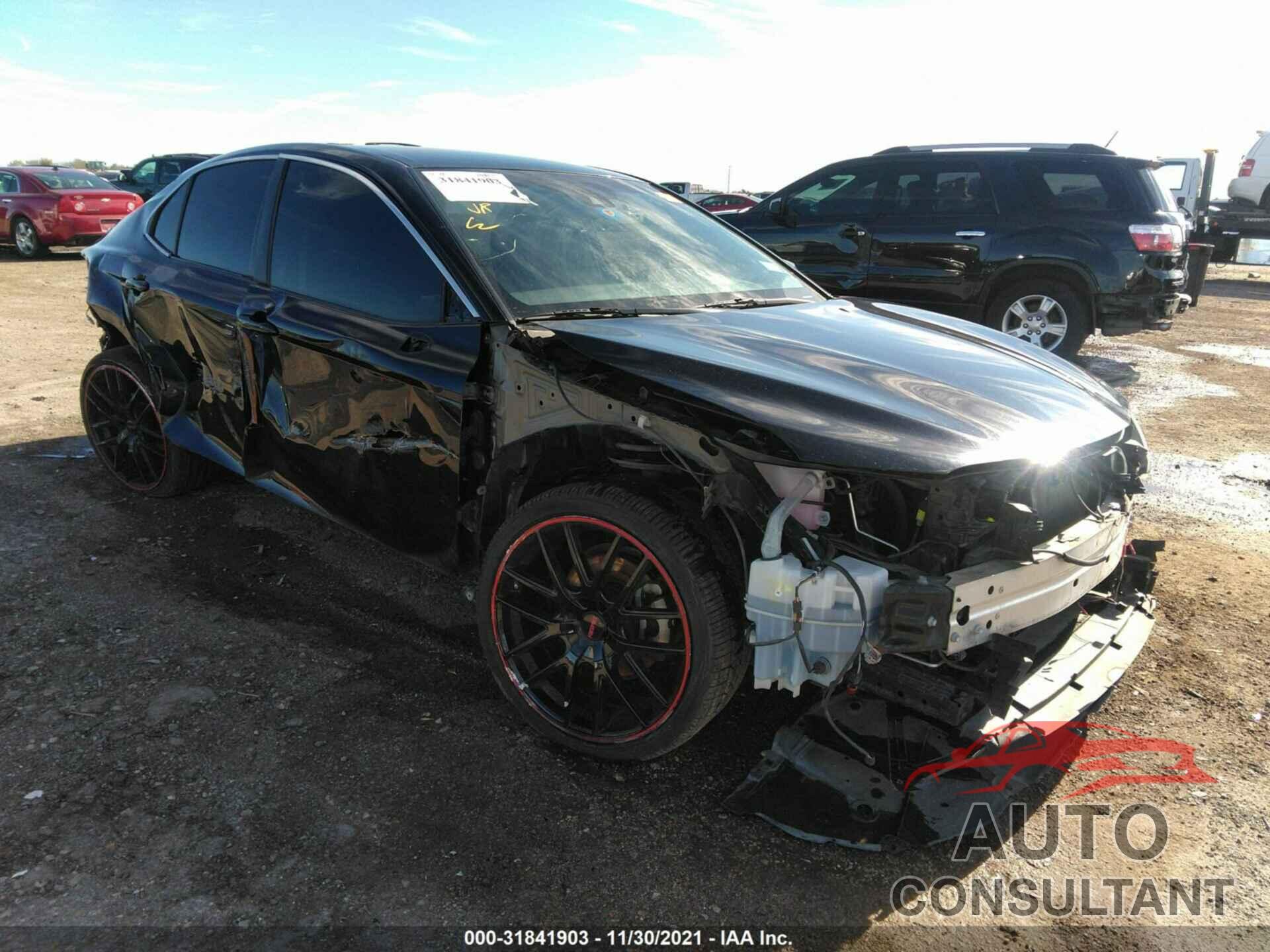 TOYOTA CAMRY 2018 - JTNB11HK7J3012515