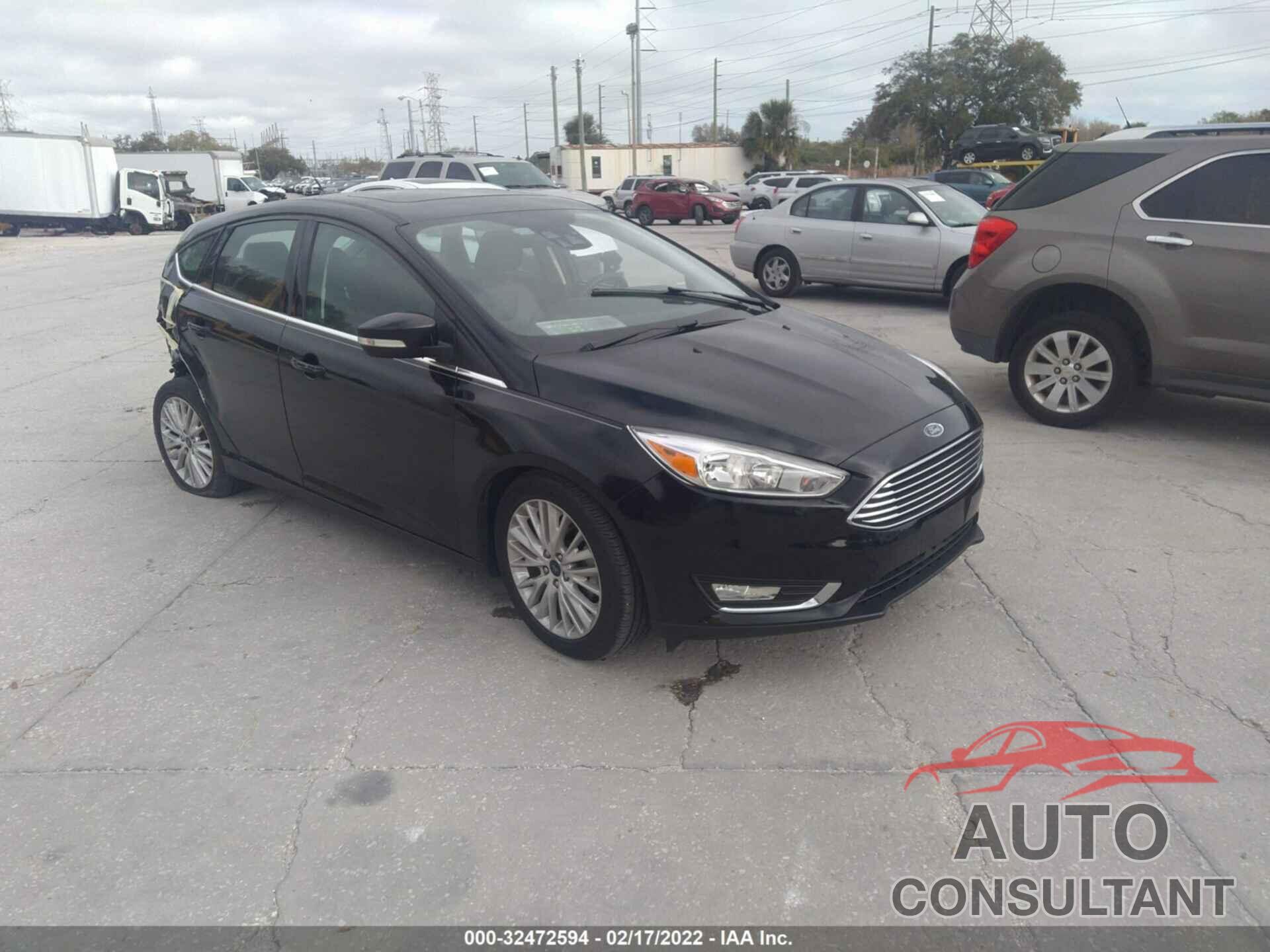 FORD FOCUS 2018 - 1FADP3N25JL308201