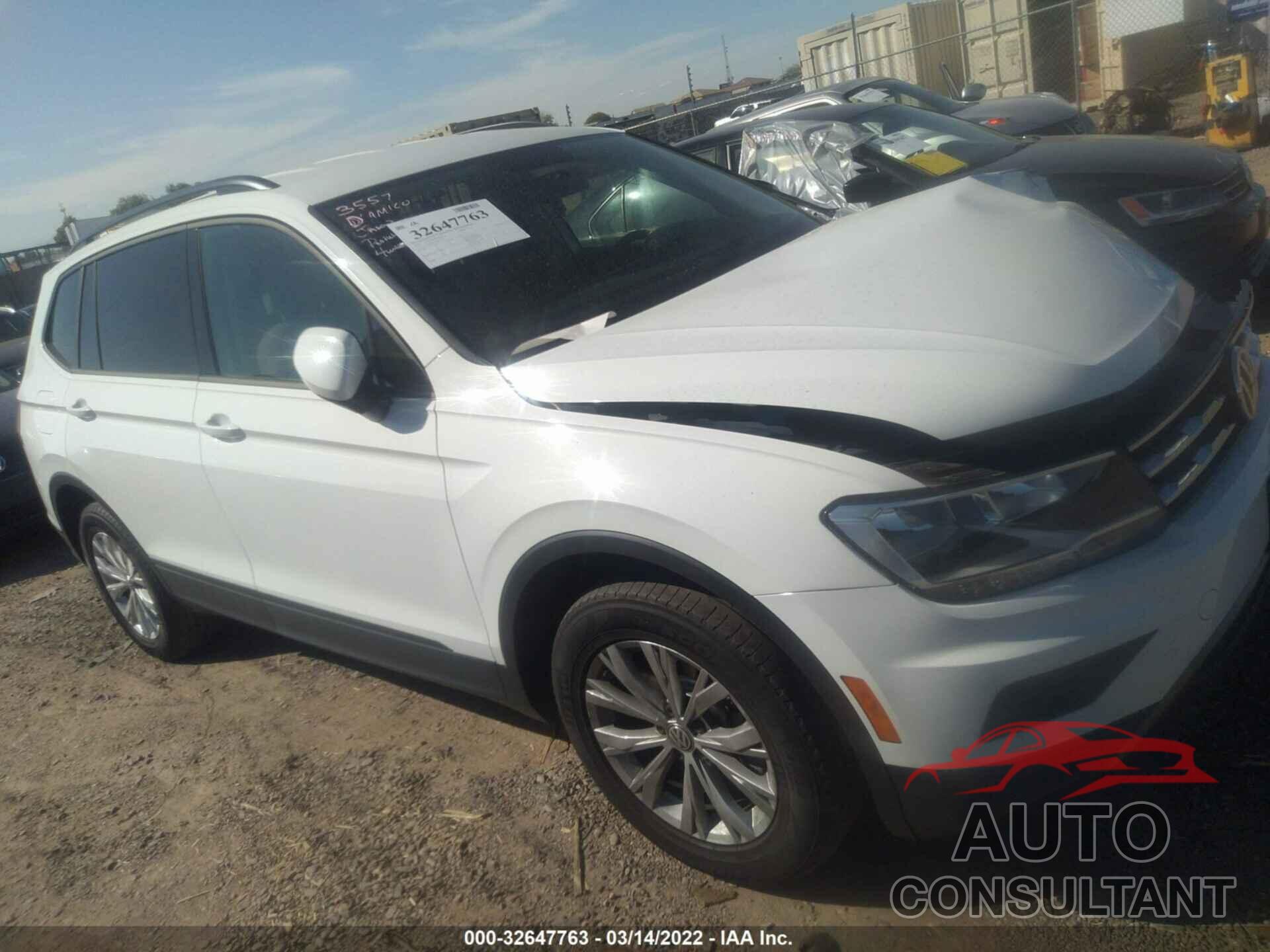 VOLKSWAGEN TIGUAN 2018 - 3VV0B7AX1JM043020