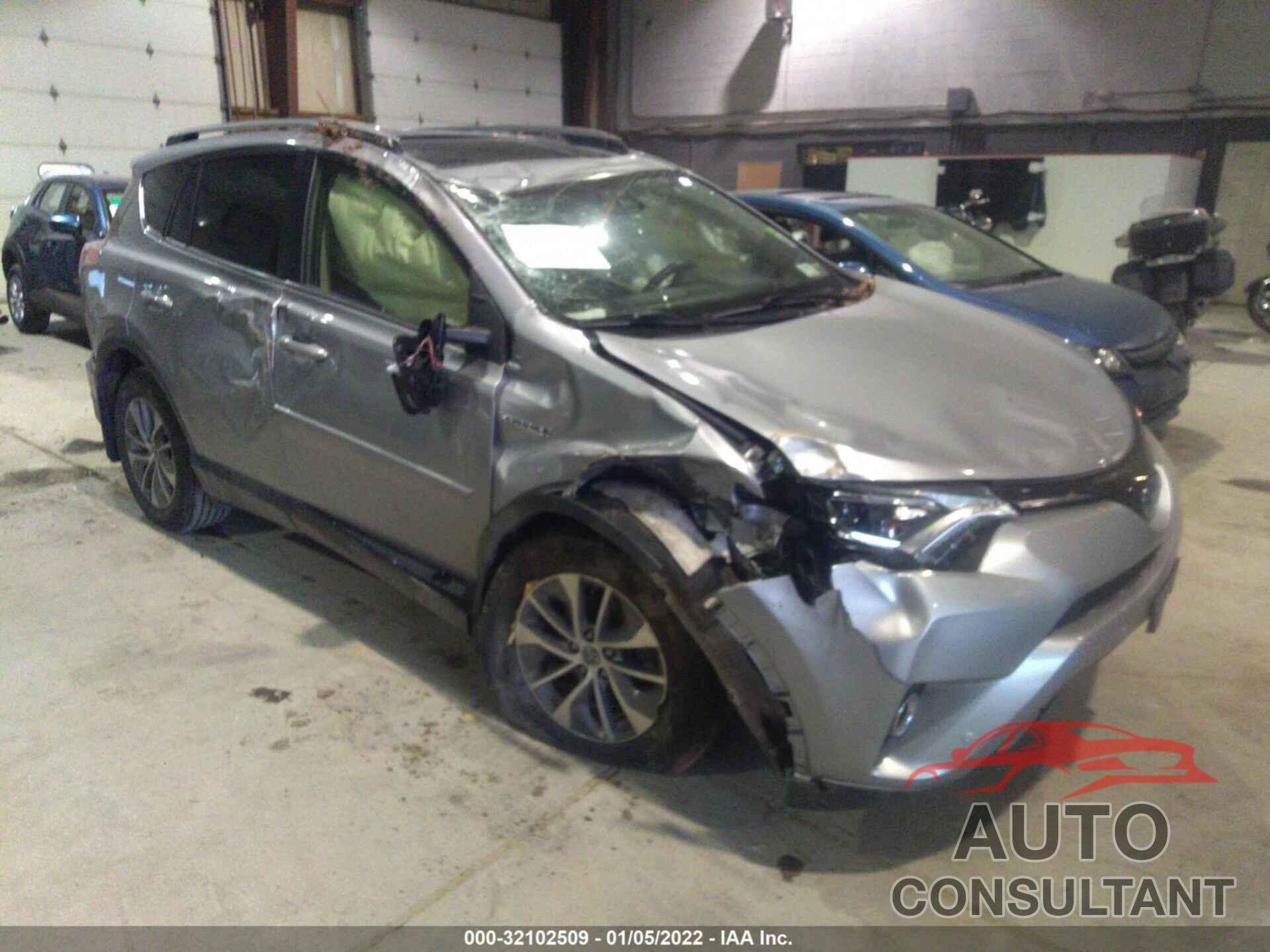 TOYOTA RAV4 2018 - JTMRJREV6JD241441