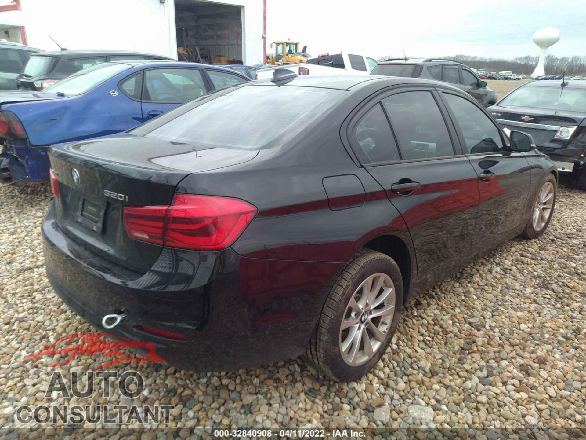BMW 3 SERIES 2017 - WBA8E5G3XHNU44483