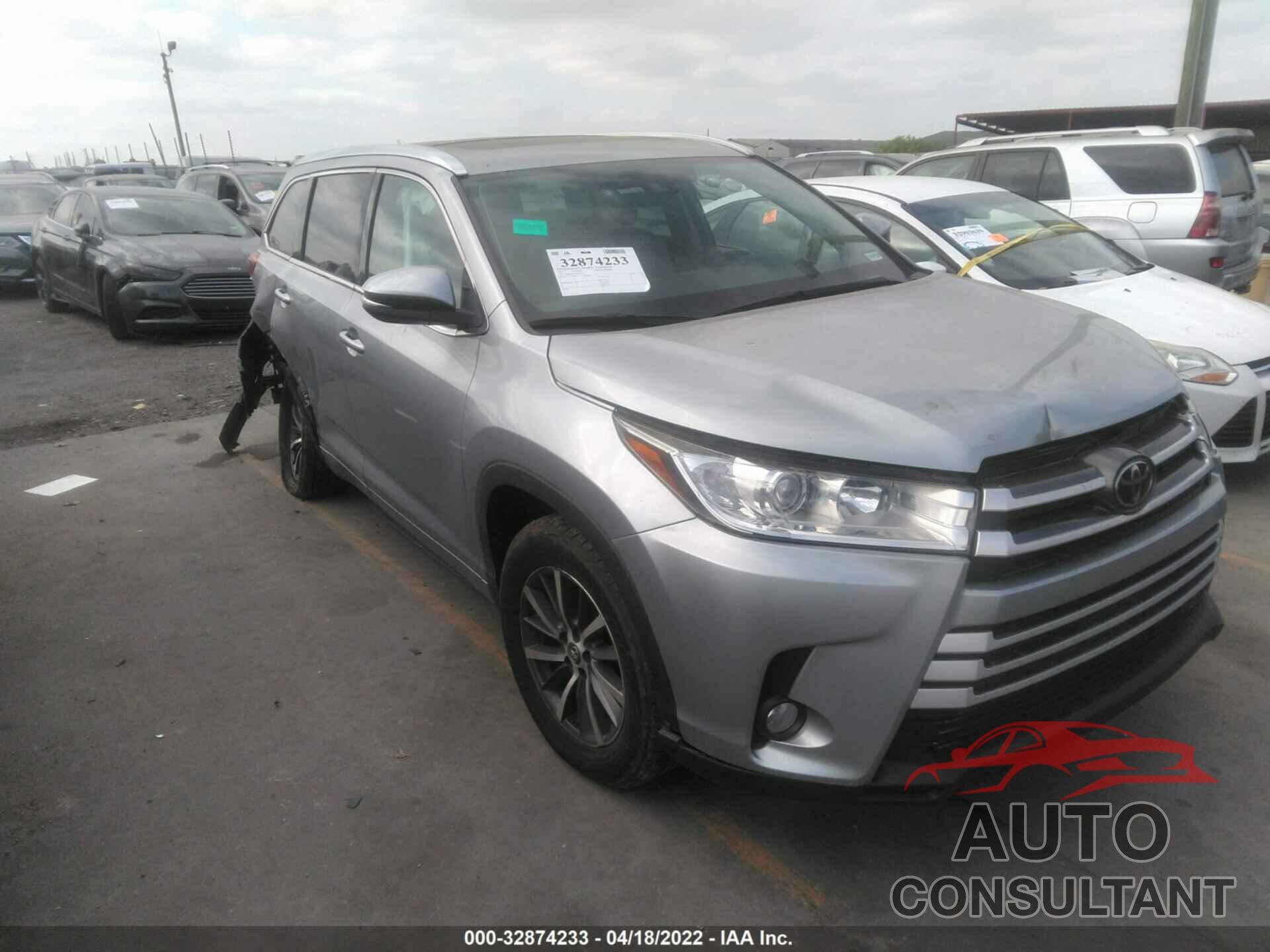 TOYOTA HIGHLANDER 2017 - 5TDKZRFH3HS514613