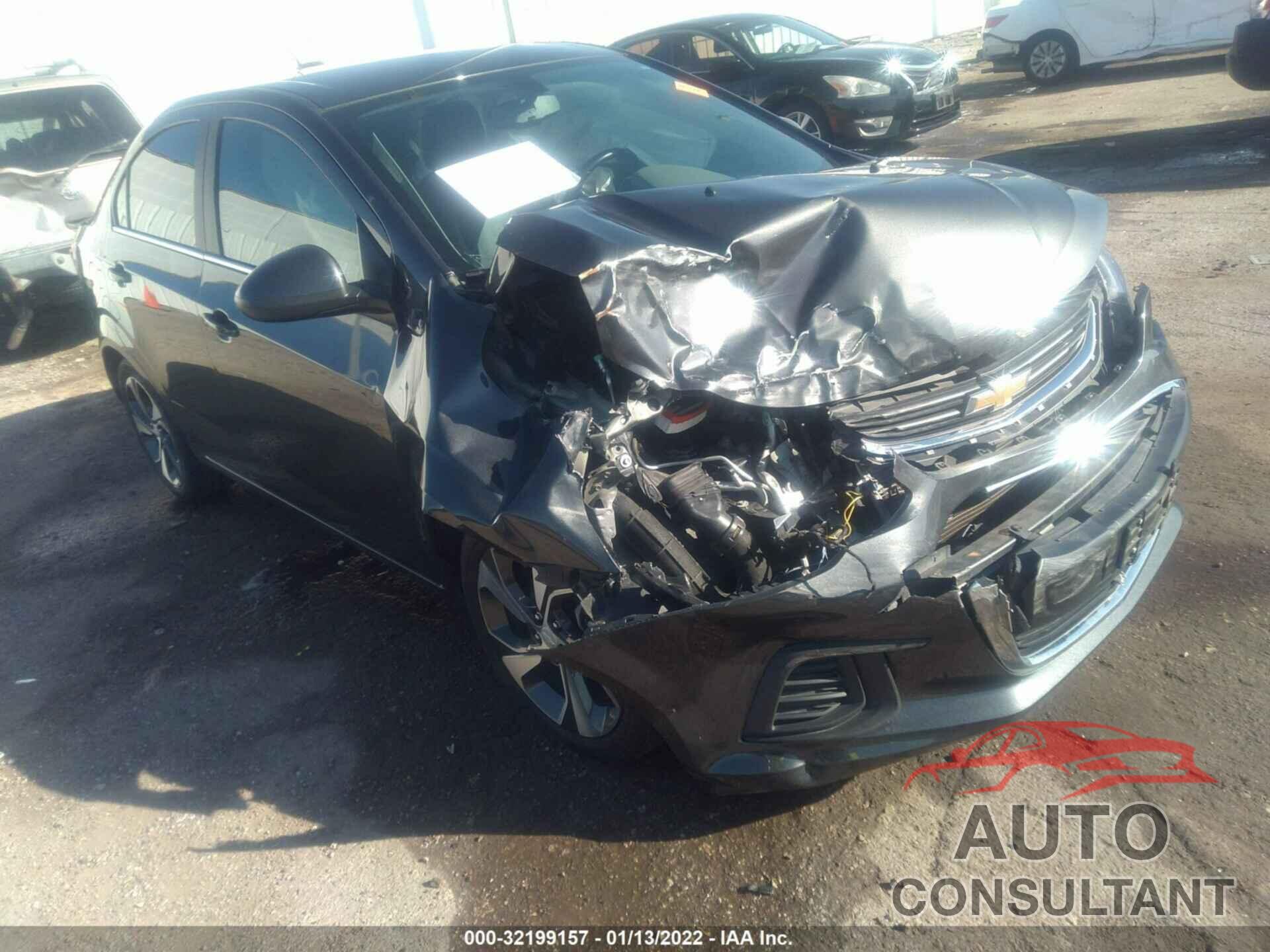 CHEVROLET SONIC 2017 - 1G1JF5SB4H4110741
