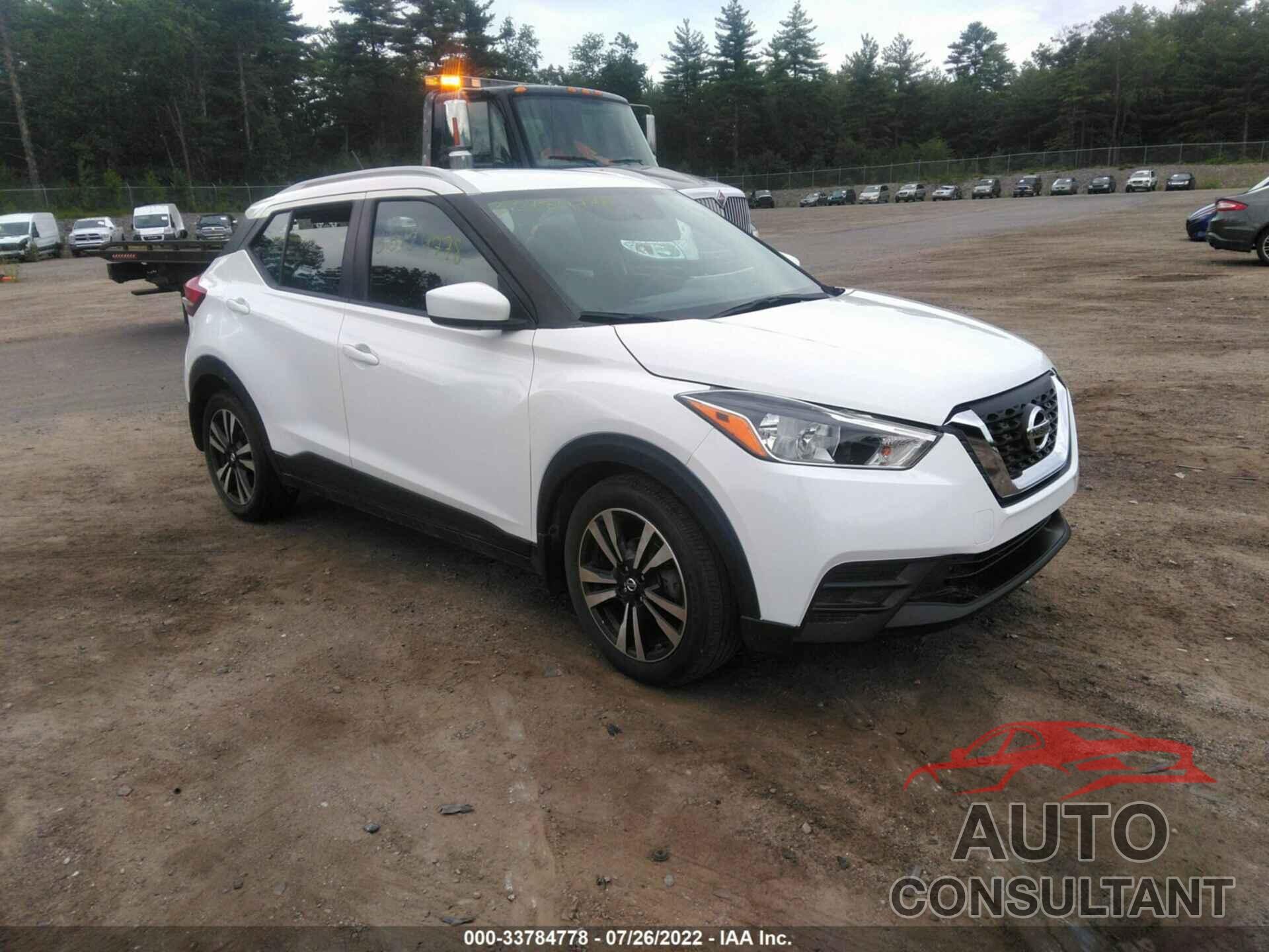 NISSAN KICKS 2018 - 3N1CP5CUXJL497571