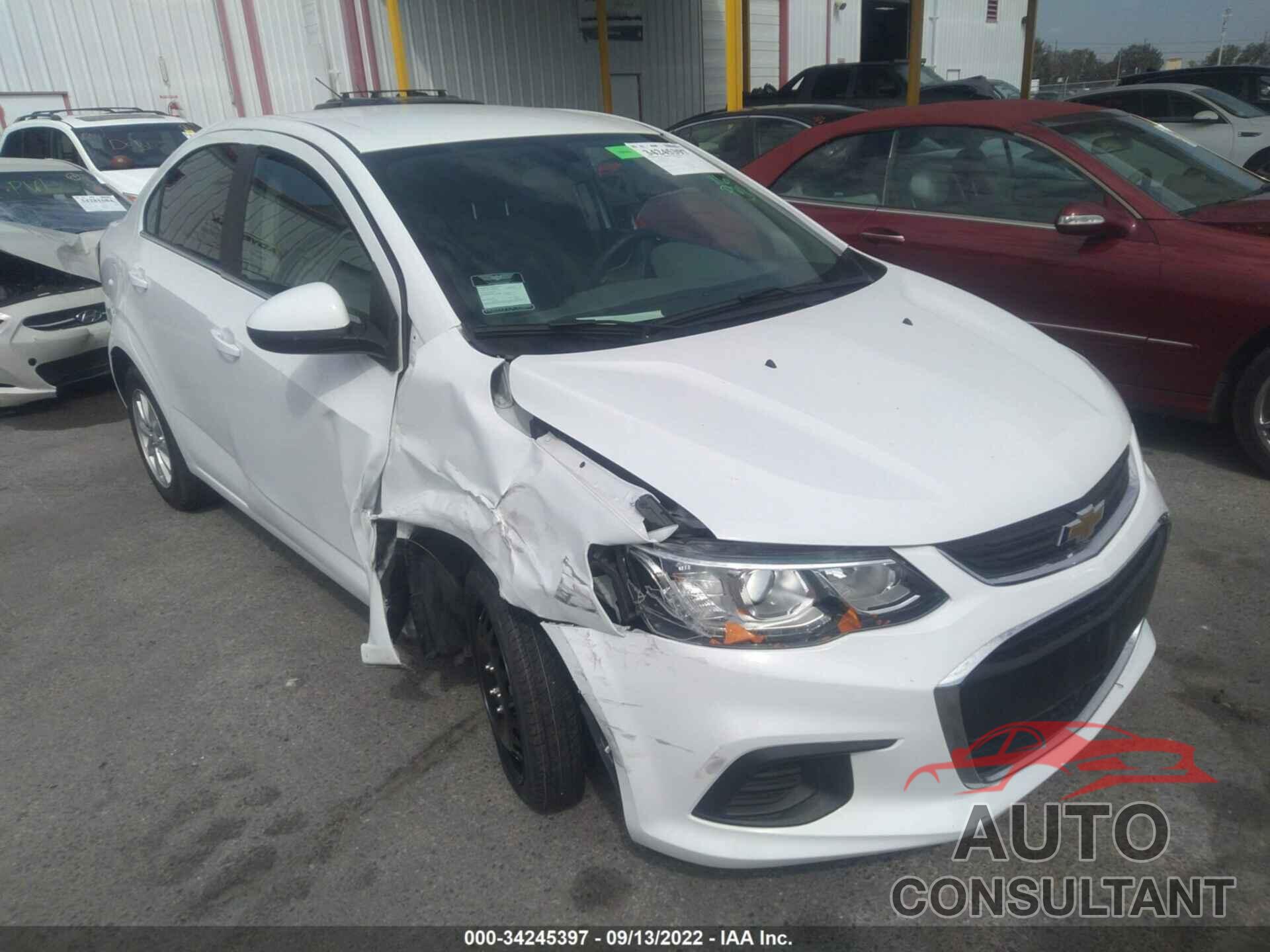 CHEVROLET SONIC 2017 - 1G1JD5SH7H4107942