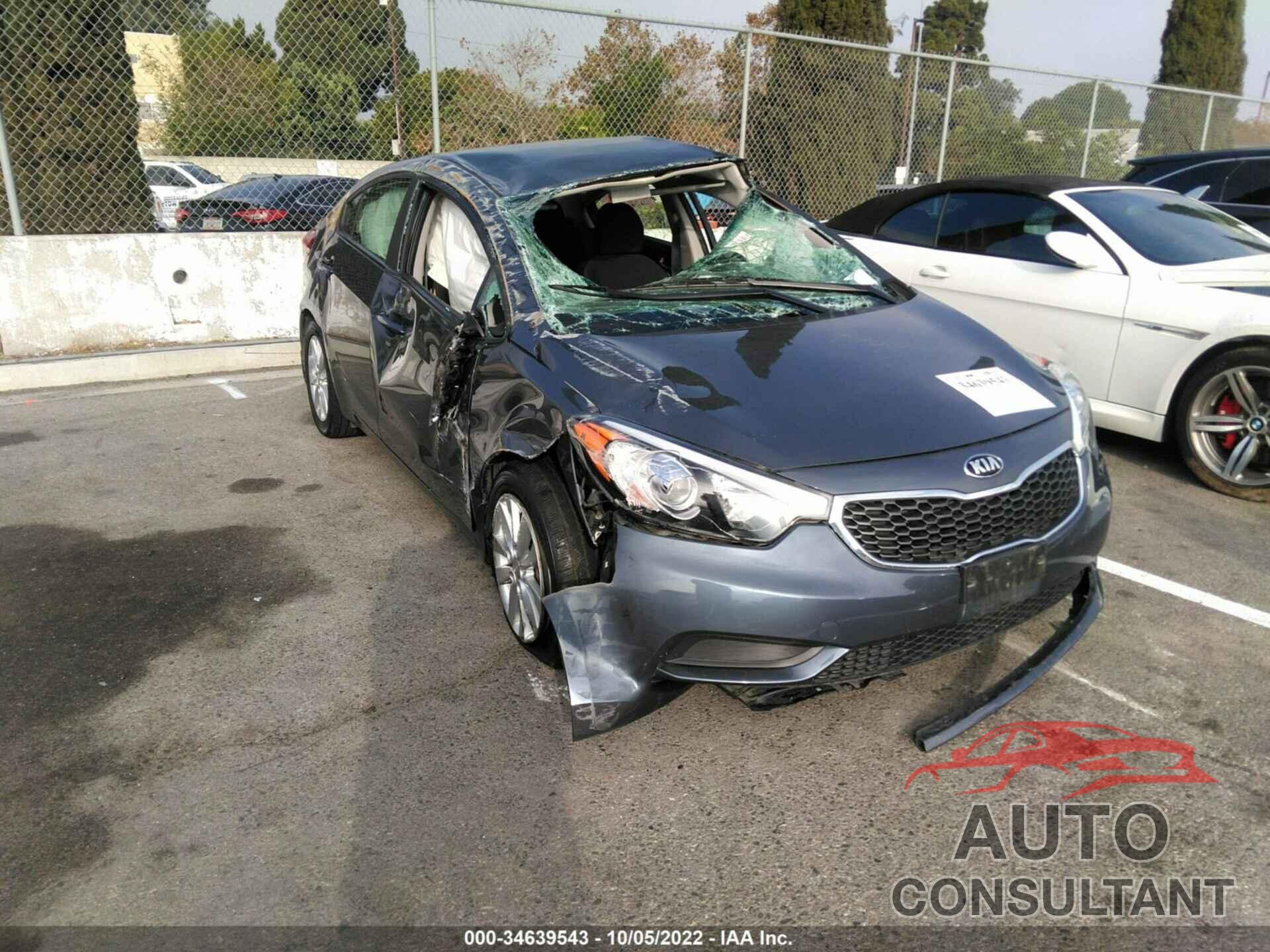 KIA FORTE 2016 - KNAFX4A6XG5564698