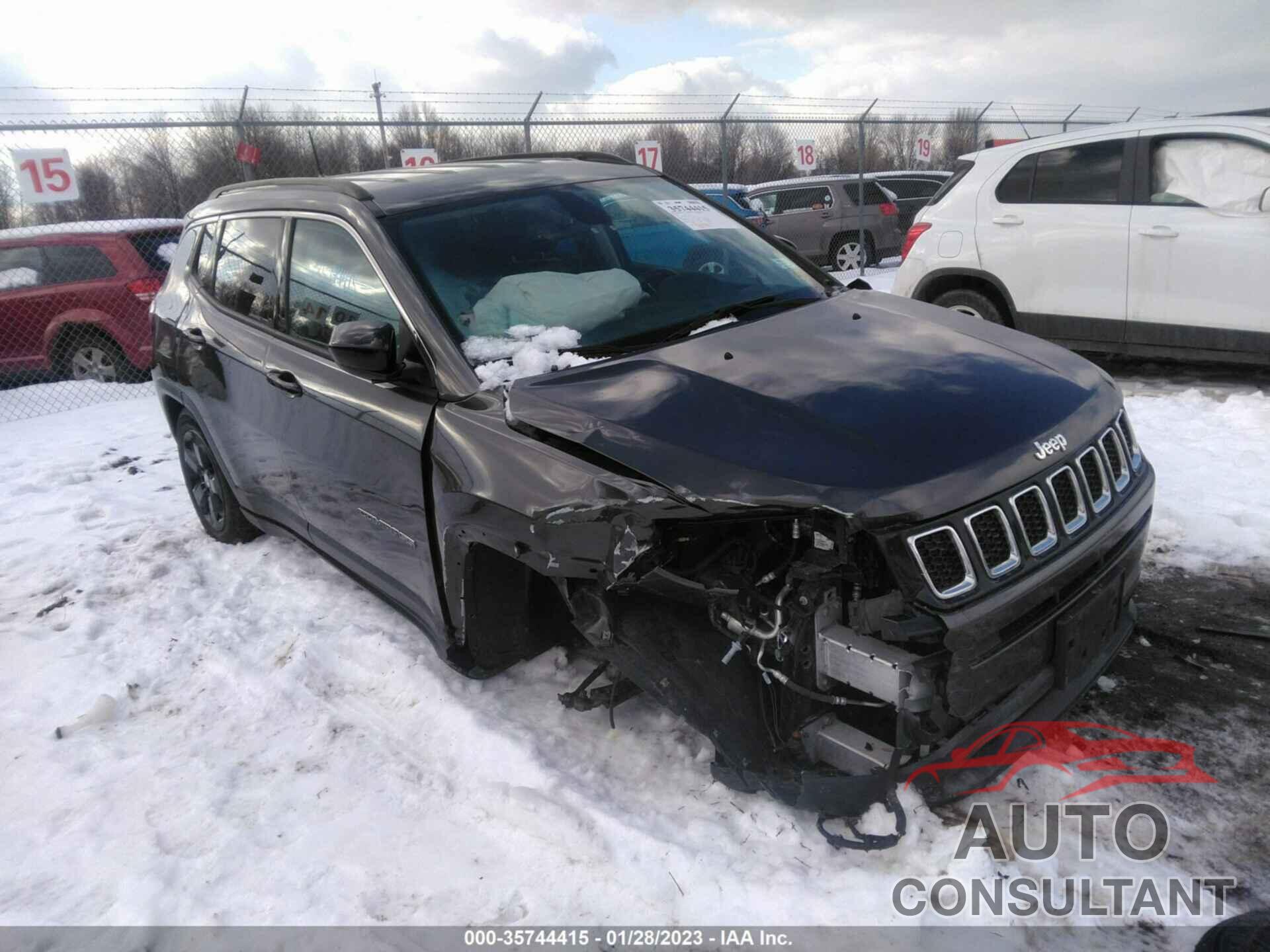 JEEP COMPASS 2018 - 3C4NJDBB8JT492208