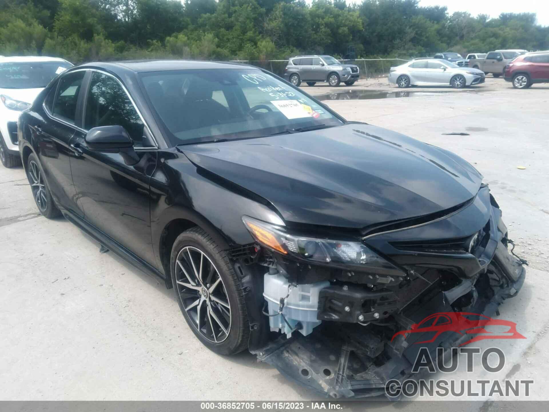 TOYOTA CAMRY 2021 - 4T1G11AK6MU544501
