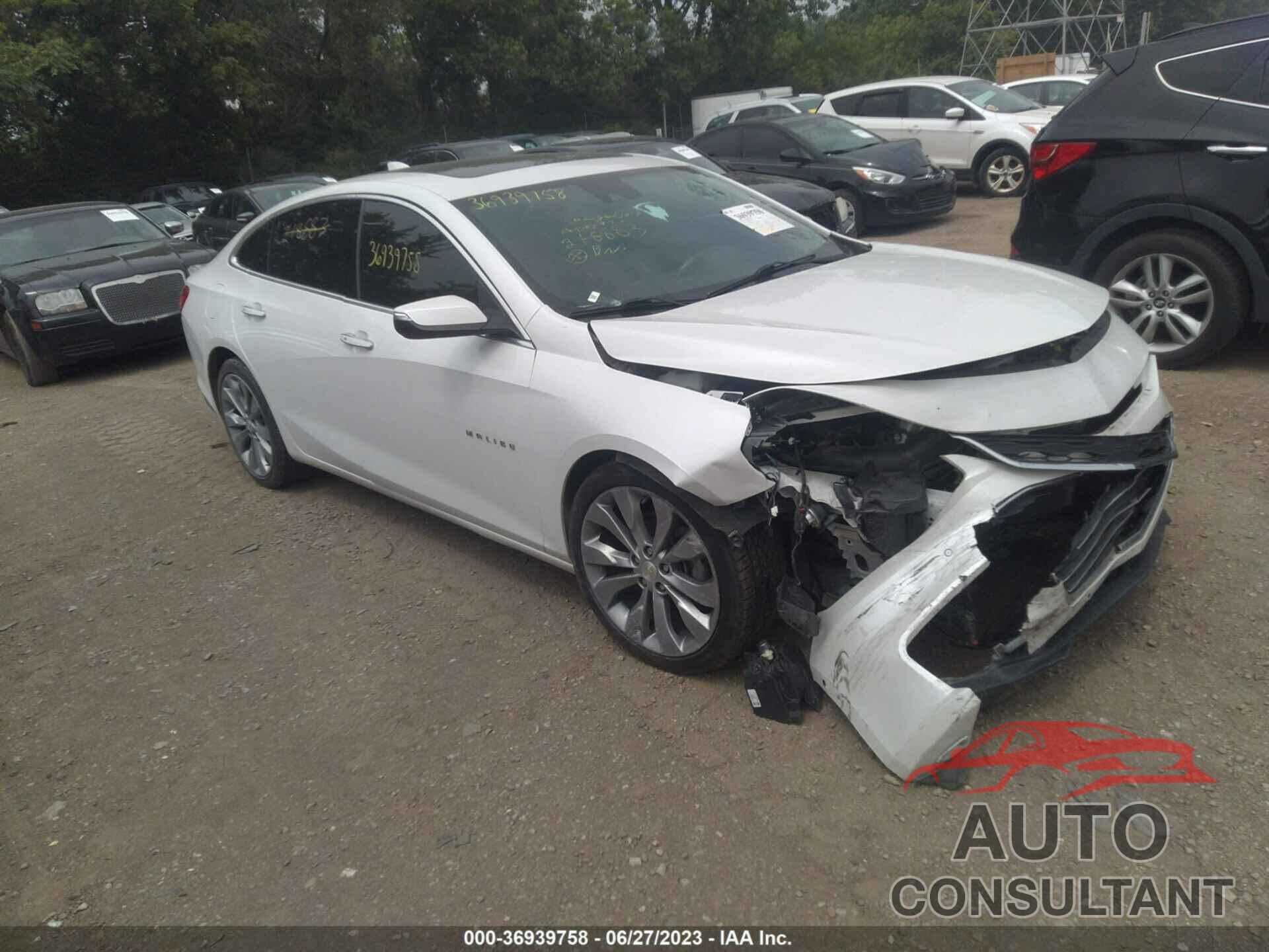 CHEVROLET MALIBU 2018 - 1G1ZE5SX0JF218883