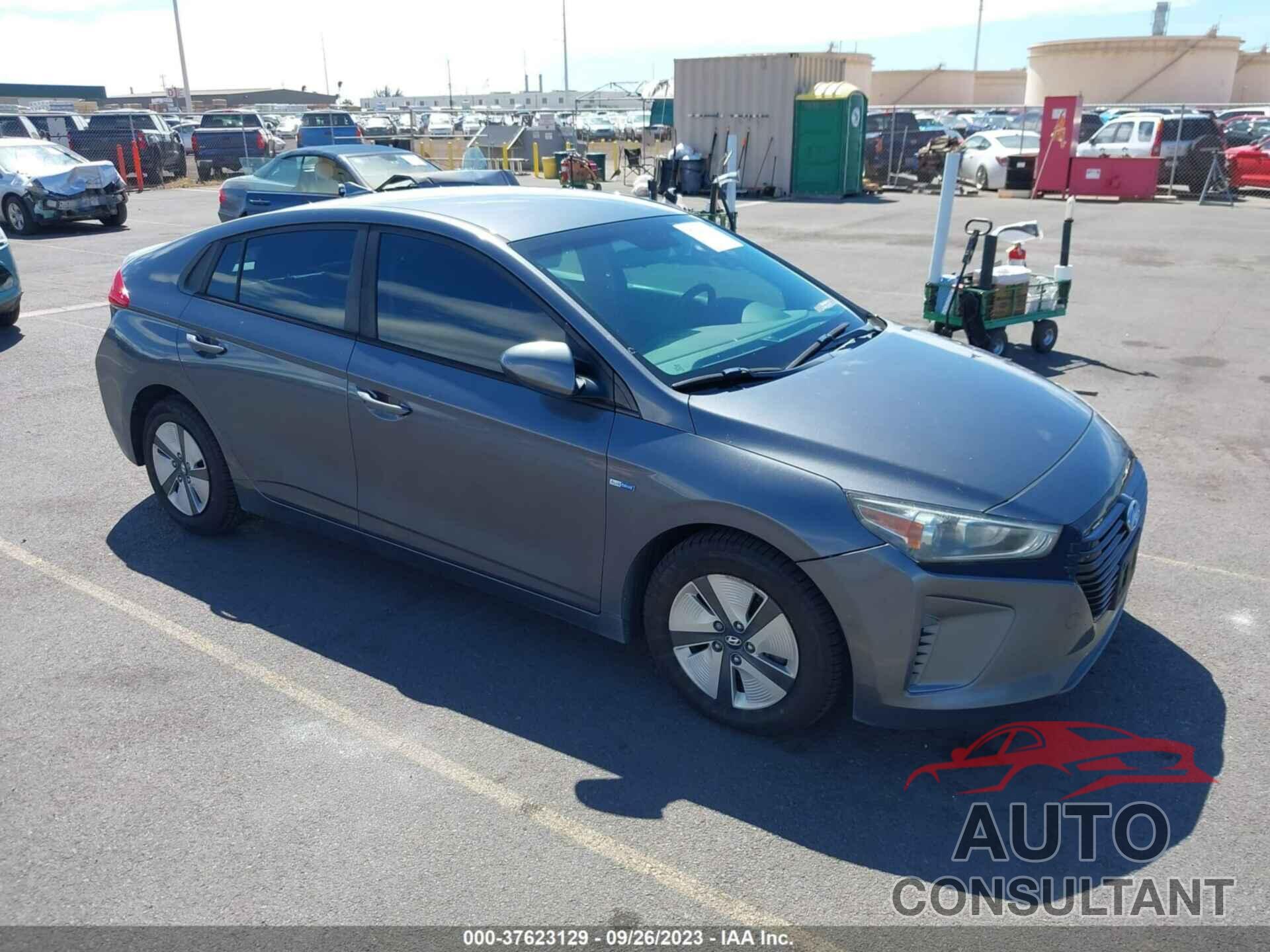 HYUNDAI IONIQ HYBRID 2018 - KMHC65LC1JU060759