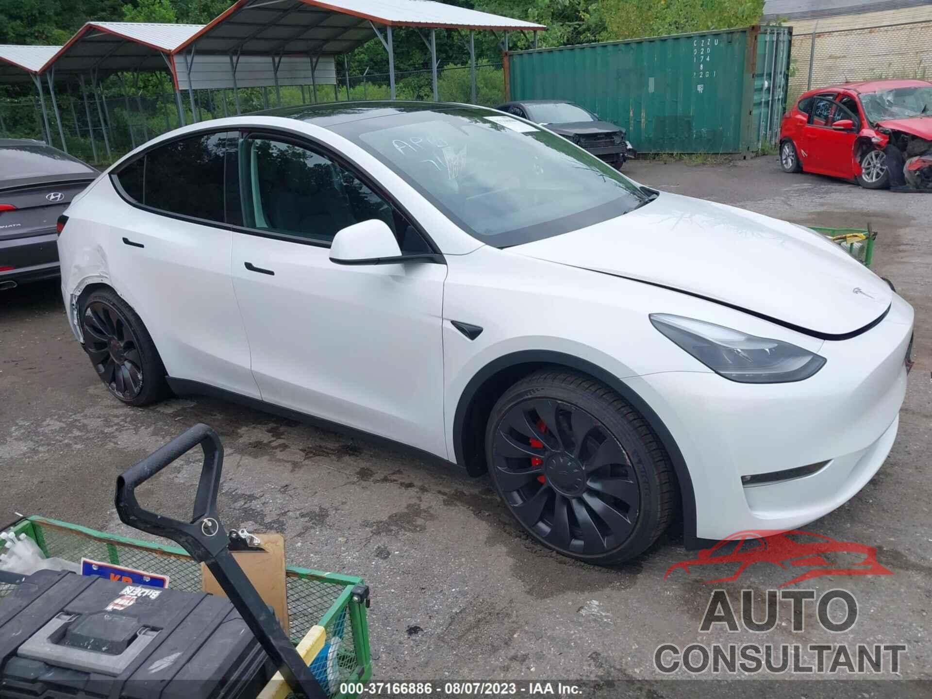 TESLA MODEL Y 2023 - 7SAYGDEF7PF804037