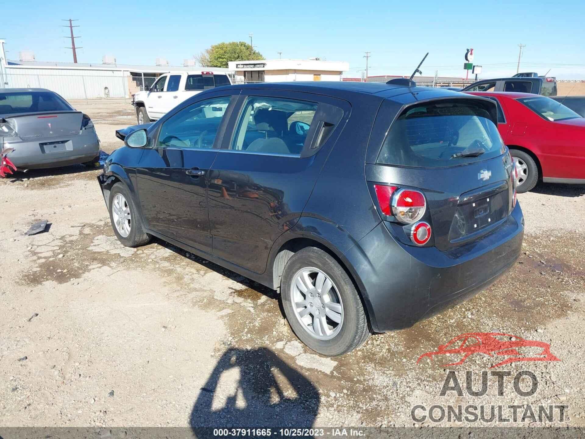 CHEVROLET SONIC 2016 - 1G1JC6SHXG4156026