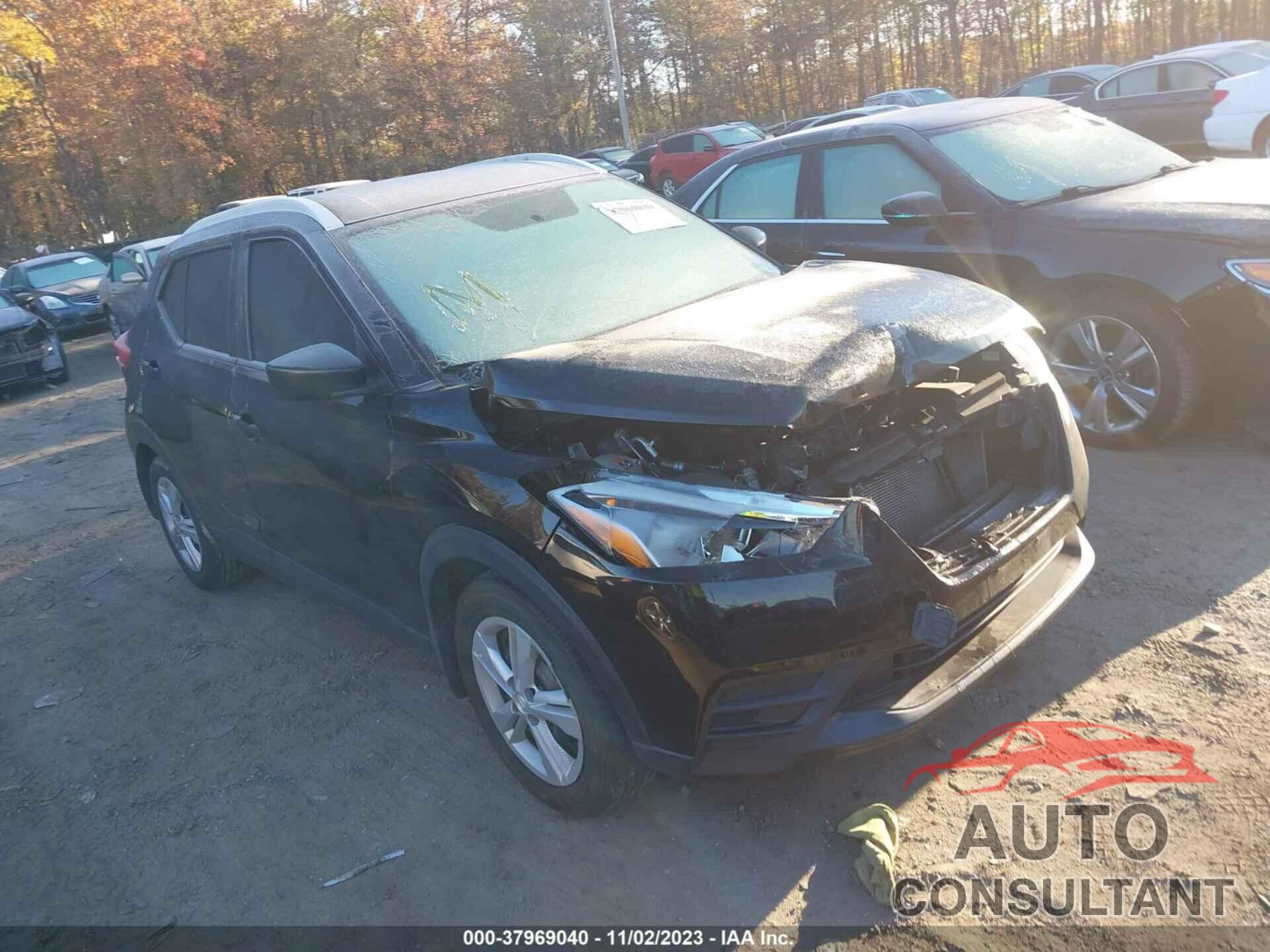 NISSAN KICKS 2018 - 3N1CP5CU2JL524780