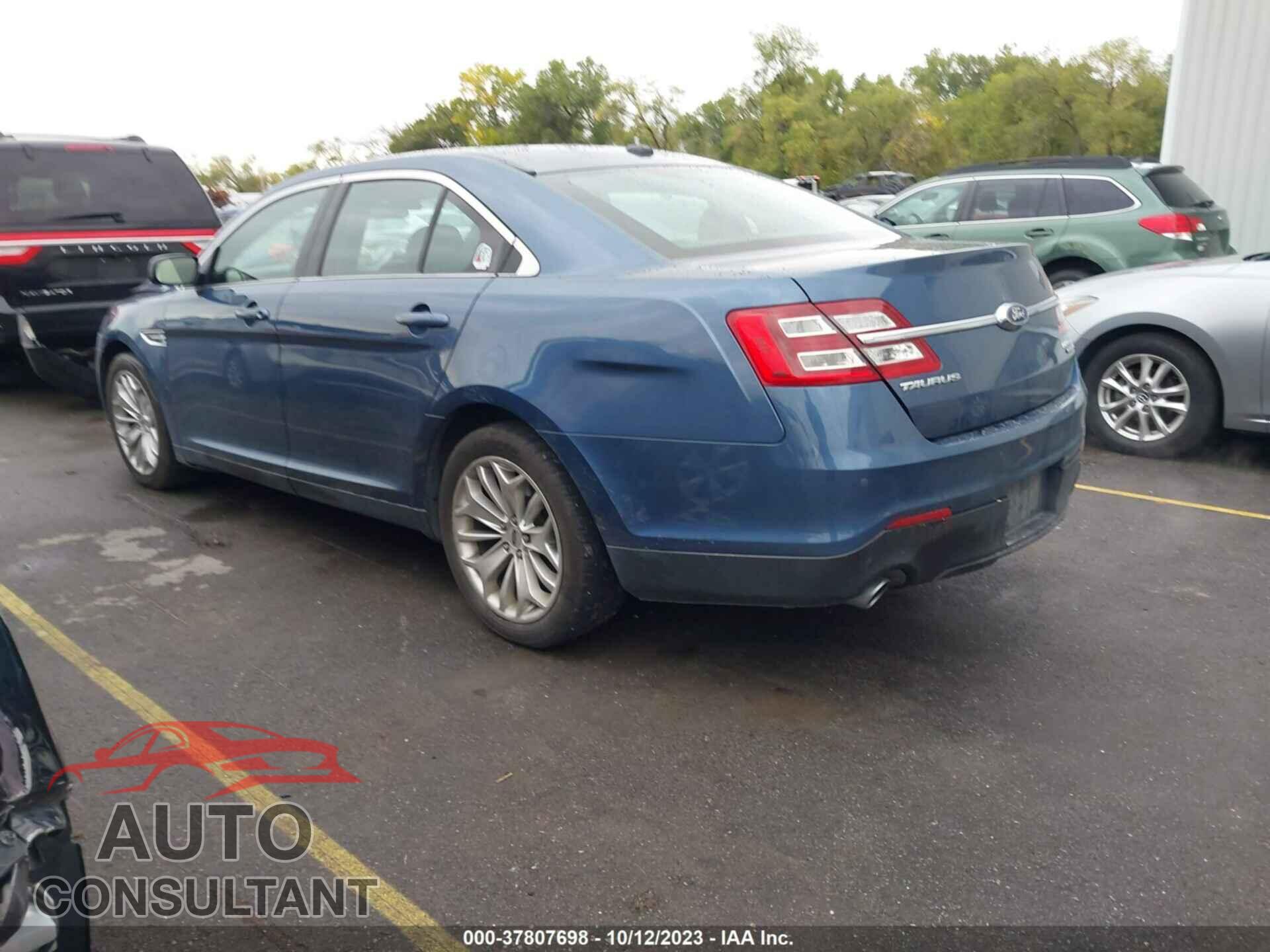 FORD TAURUS 2018 - 1FAHP2F84JG109342
