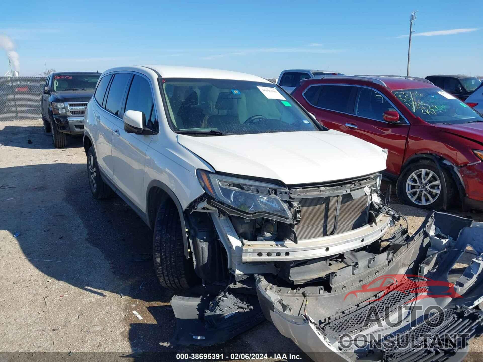 HONDA PILOT 2018 - 5FNYF5H34JB017545