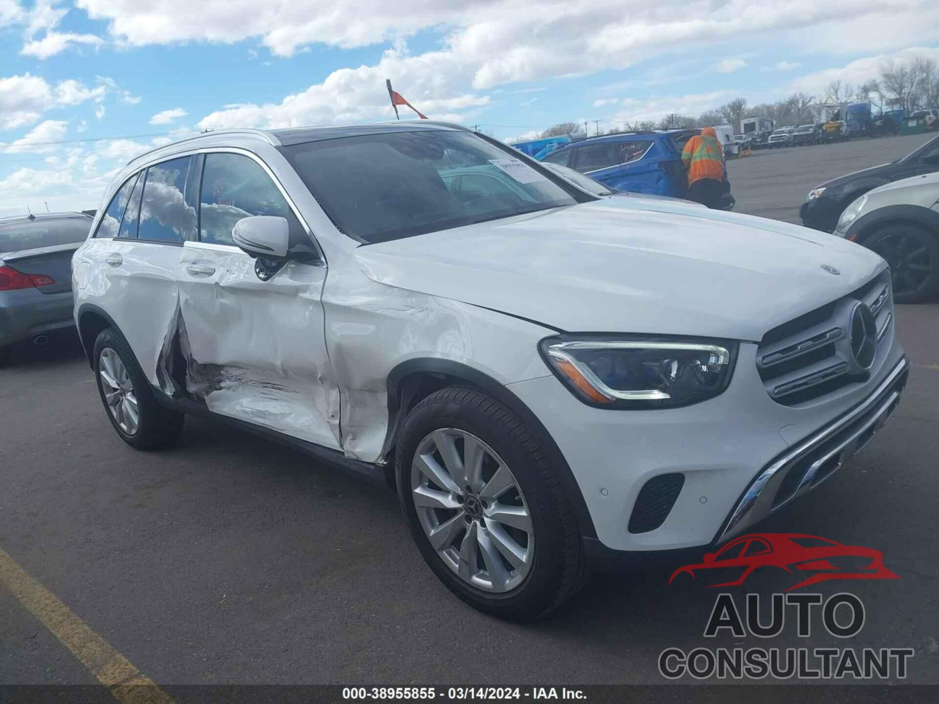 MERCEDES-BENZ GLC 300 2020 - WDC0G8EBXLF689576