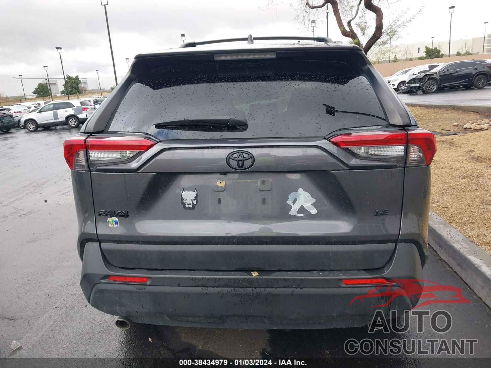 TOYOTA RAV4 2019 - JTMH1RFV2KD021578