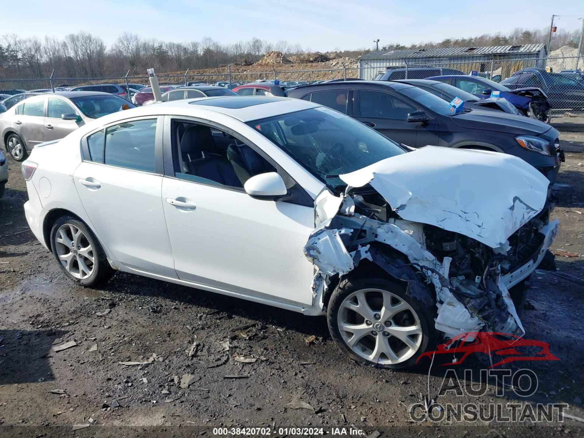 MAZDA MAZDA3 2011 - JM1BL1W53B1369473