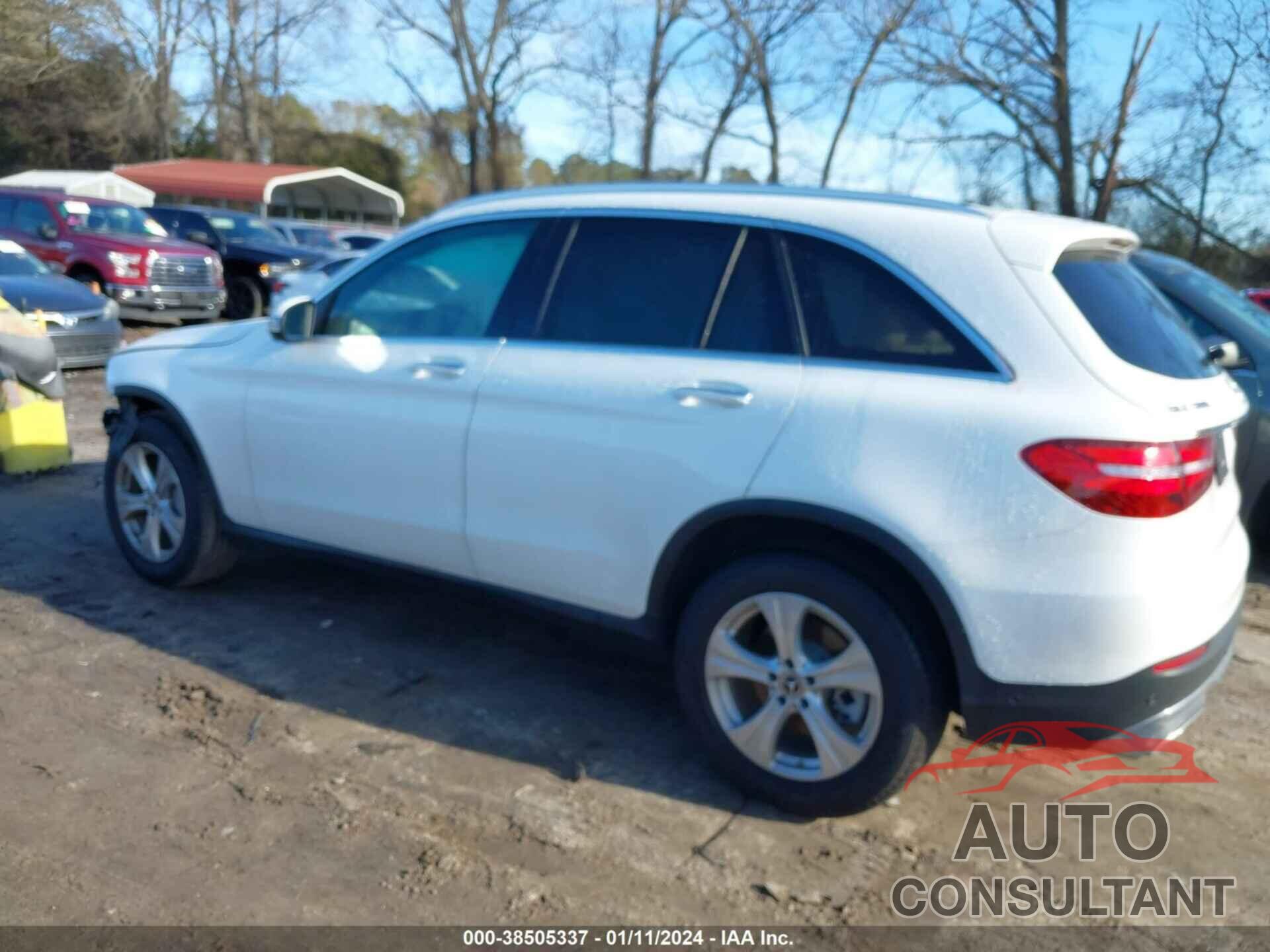 MERCEDES-BENZ GLC 300 2018 - WDC0G4JB6JV093933