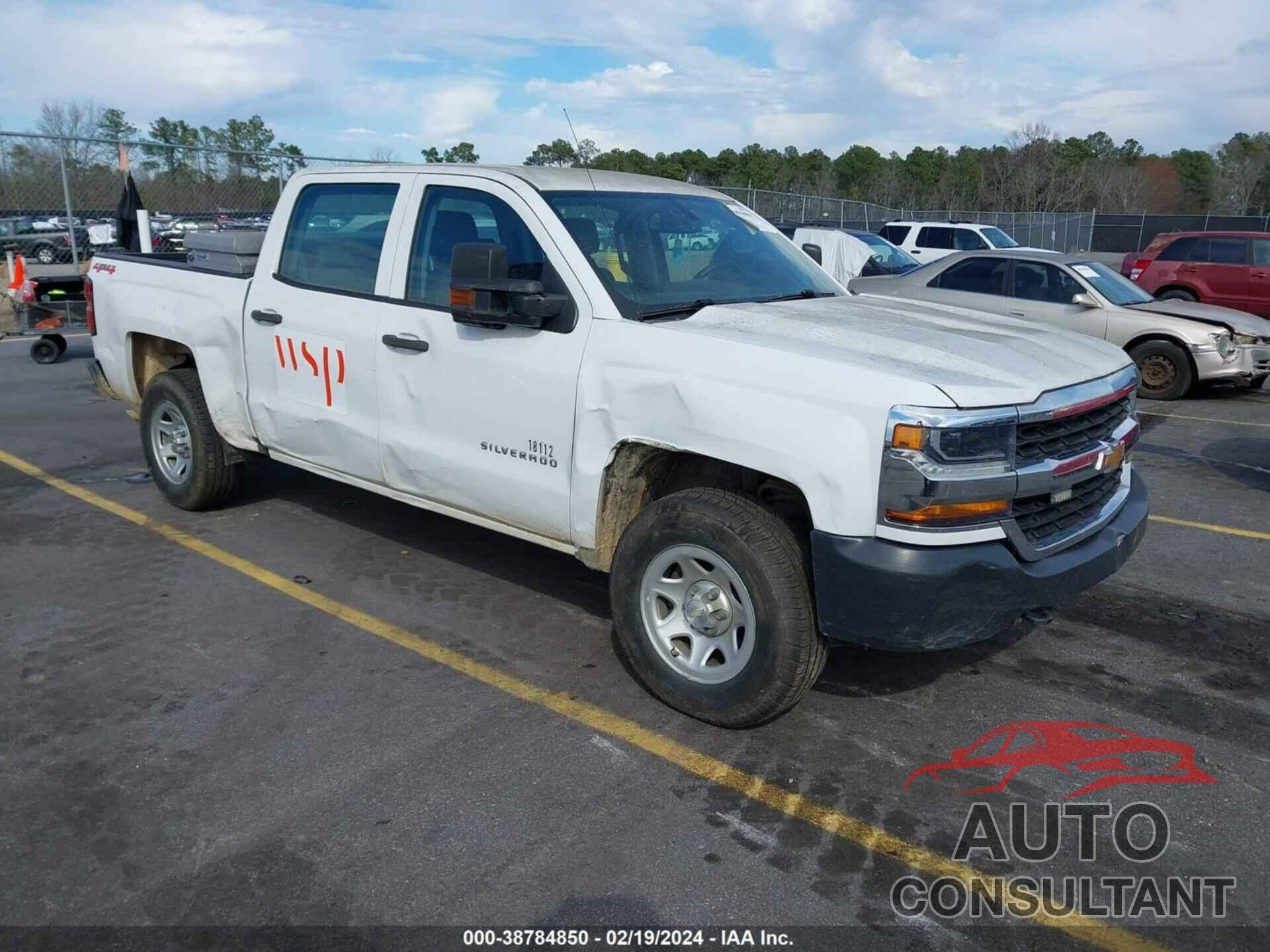 CHEVROLET SILVERADO 1500 2018 - 3GCUKNECXJG395202