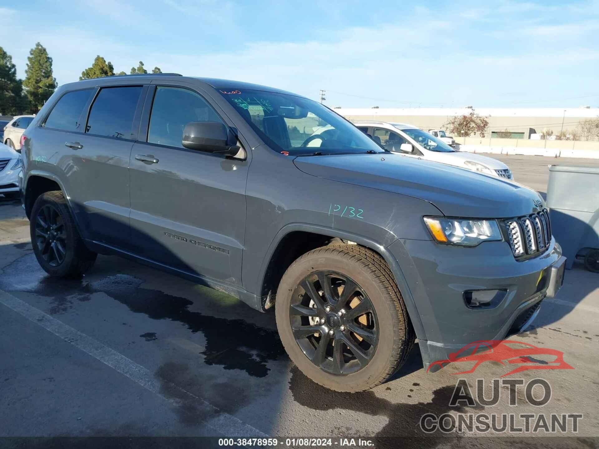 JEEP GRAND CHEROKEE 2018 - 1C4RJEAG3JC433700