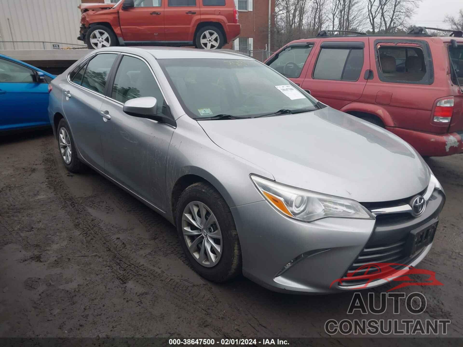 TOYOTA CAMRY 2016 - 4T4BF1FK5GR525601
