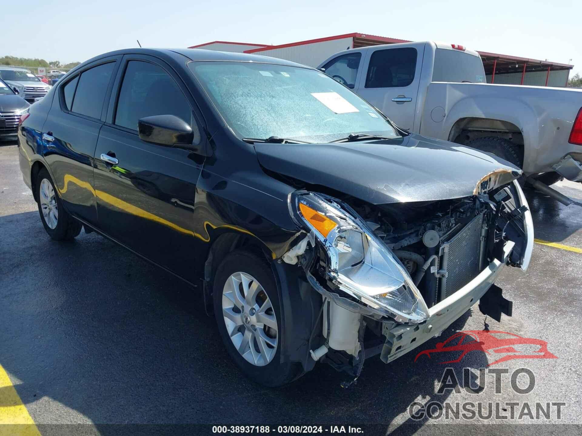 NISSAN VERSA 2017 - 3N1CN7AP1HL804554