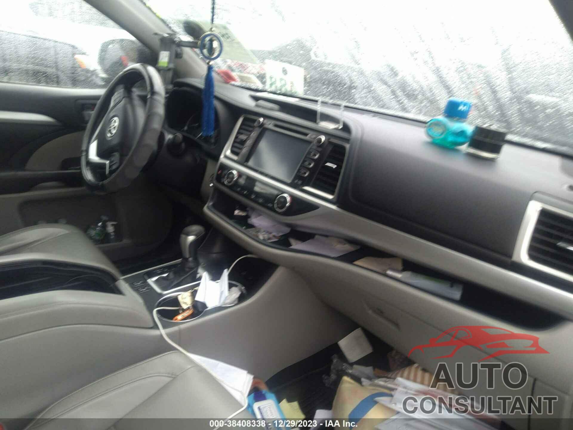 TOYOTA HIGHLANDER 2017 - 5TDJZRFH0HS453586