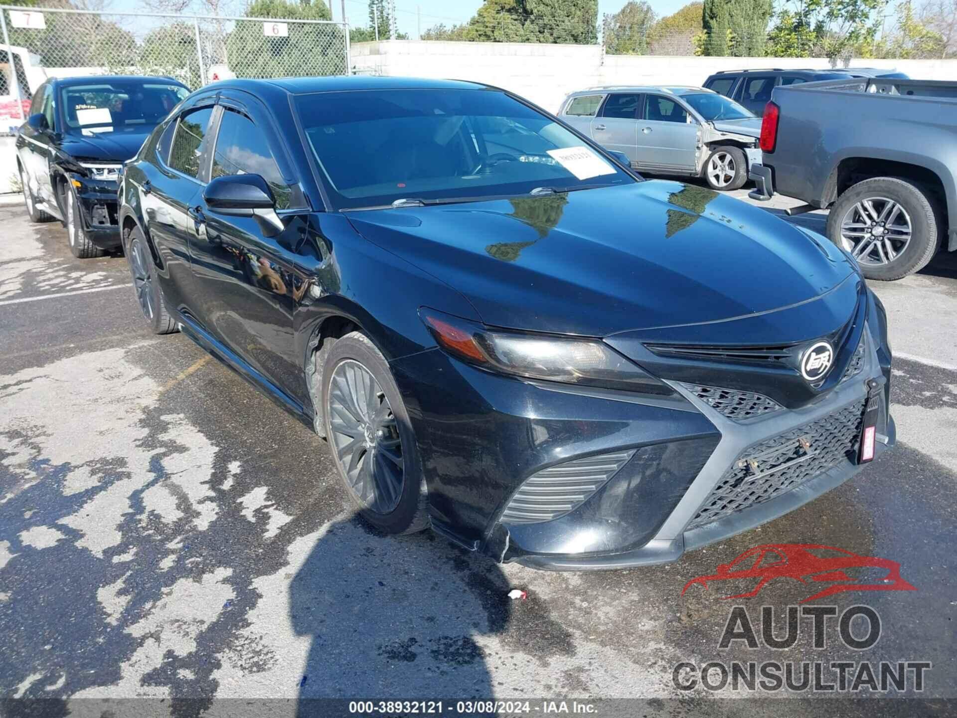 TOYOTA CAMRY 2019 - 4T1B11HK0KU175549