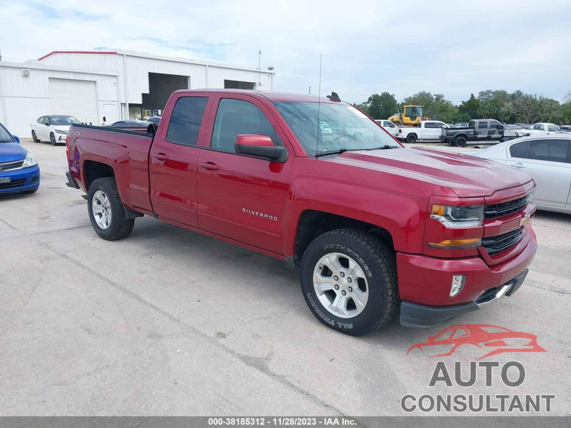 CHEVROLET SILVERADO 1500 2018 - 1GCVKREH0JZ148519