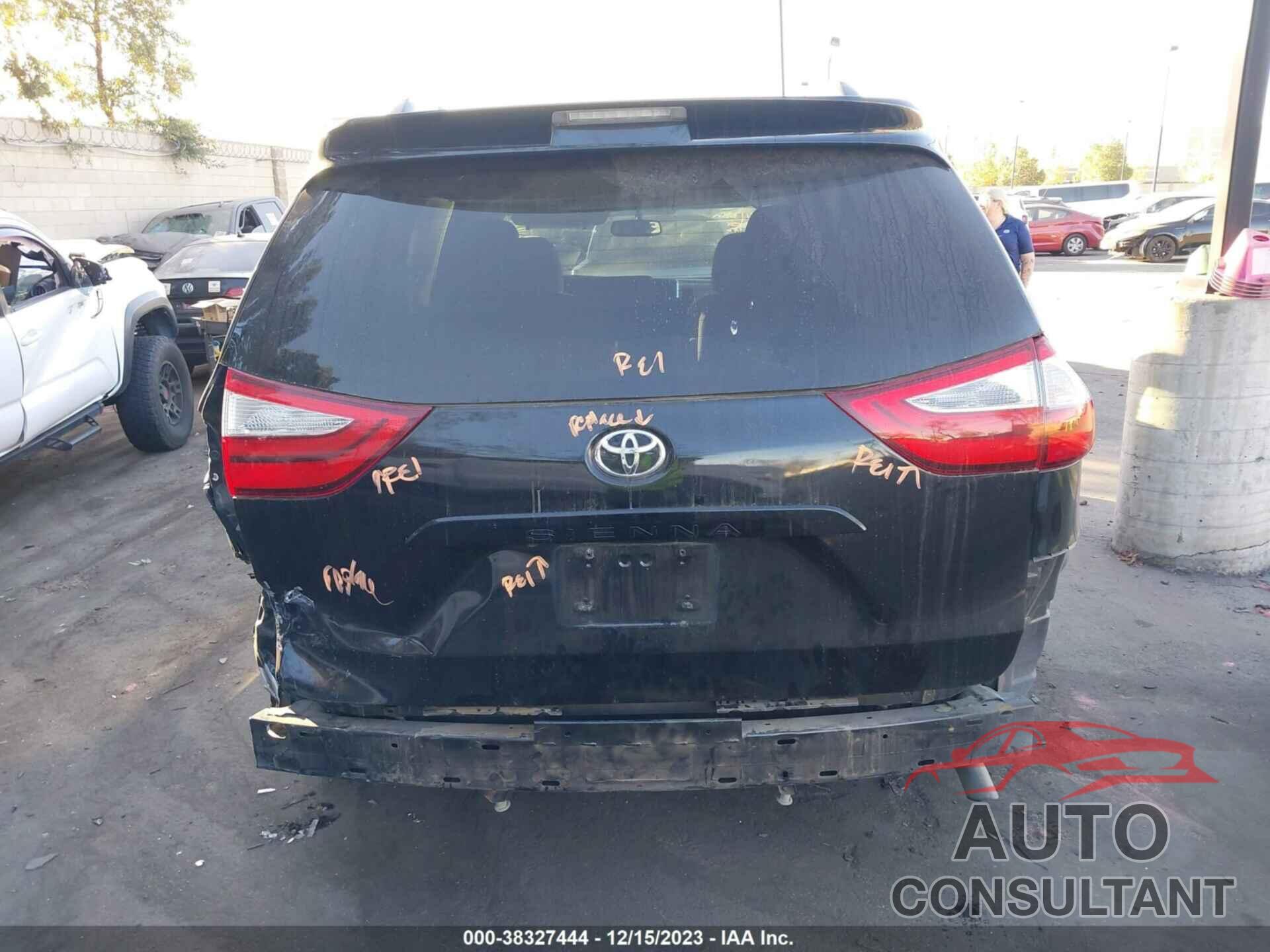 TOYOTA SIENNA 2017 - 5TDKZ3DC9HS864588