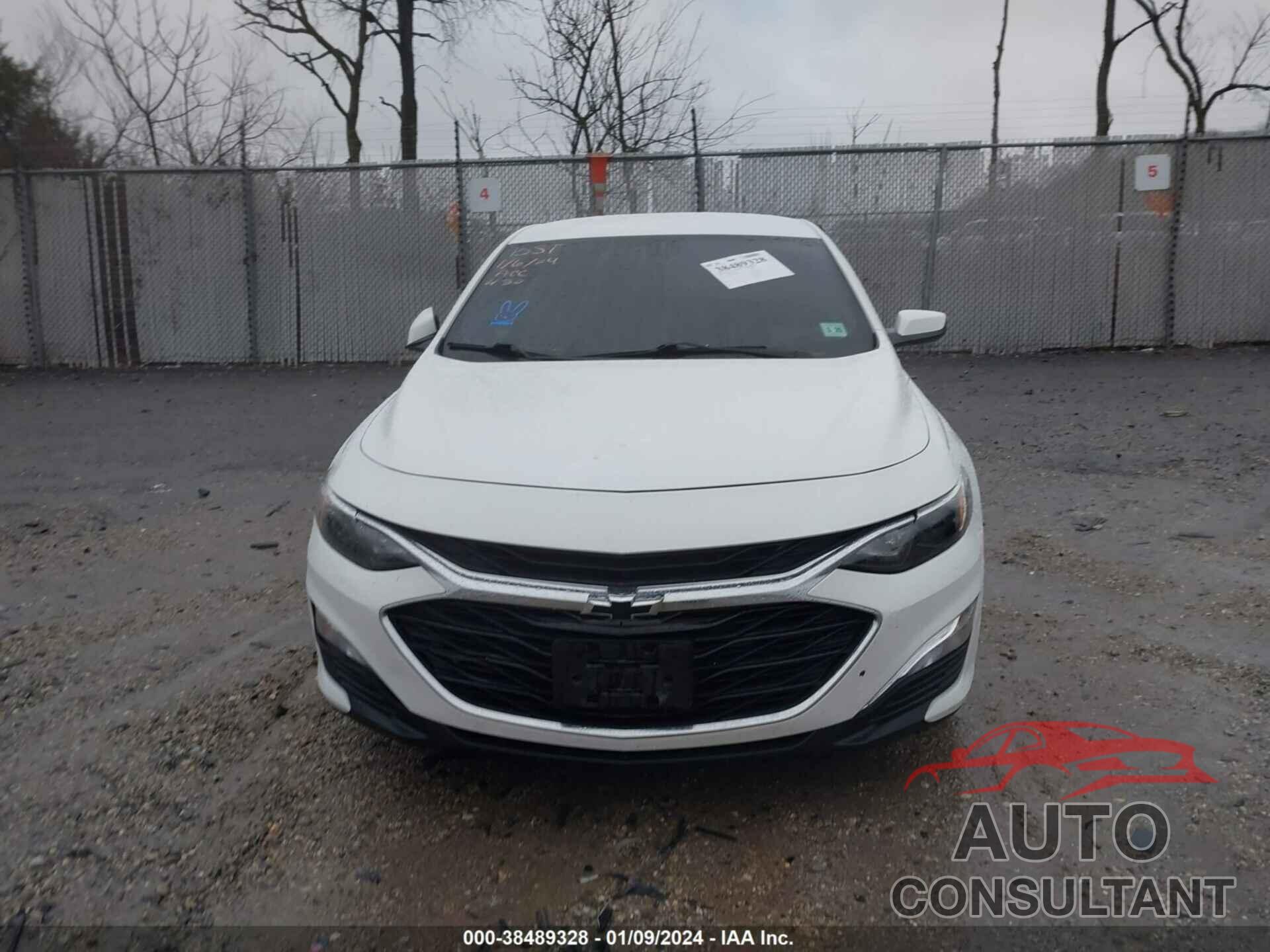 CHEVROLET MALIBU 2021 - 1G1ZG5ST1MF028439