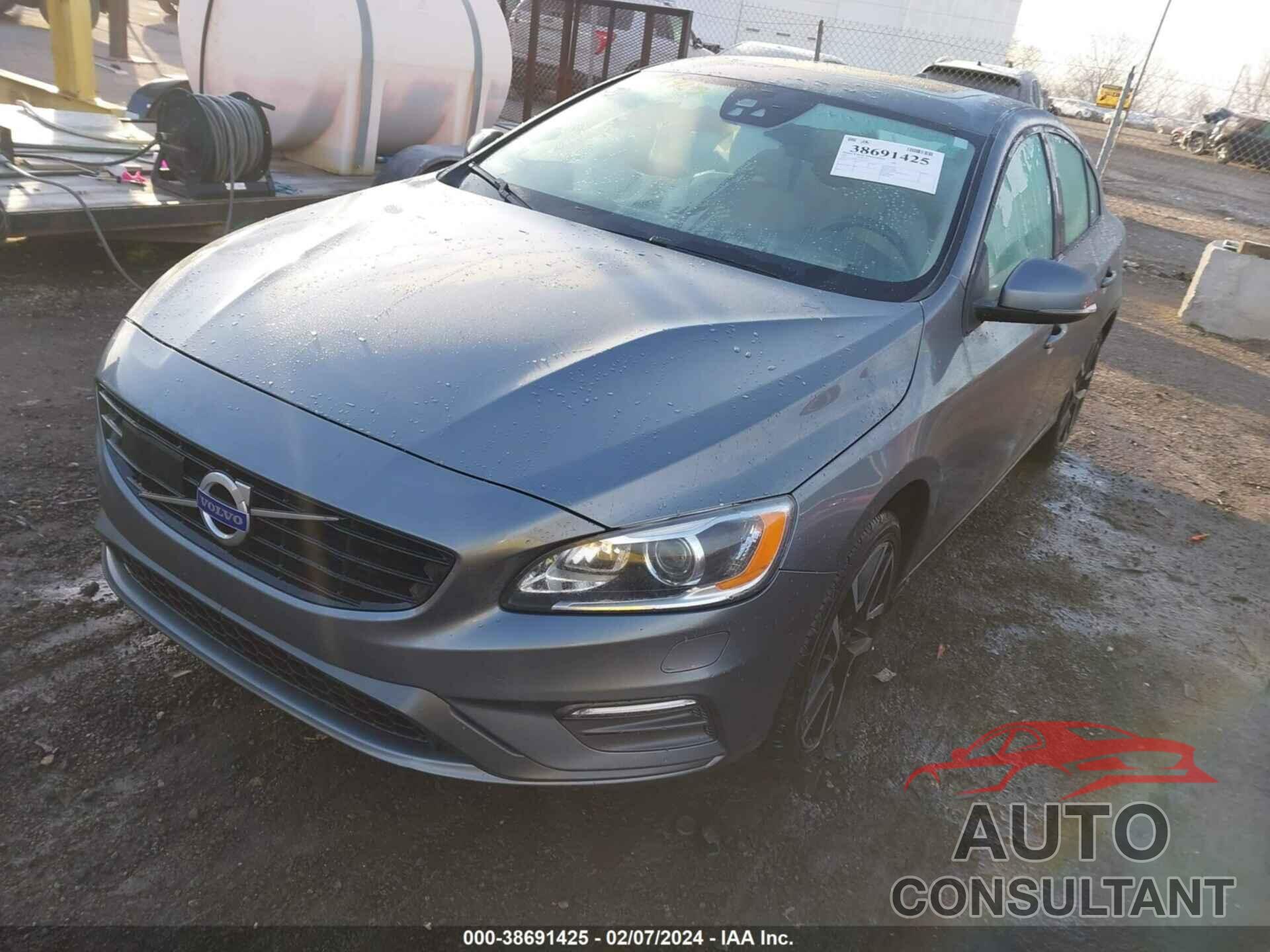 VOLVO S60 2017 - YV126MFLXH2437742