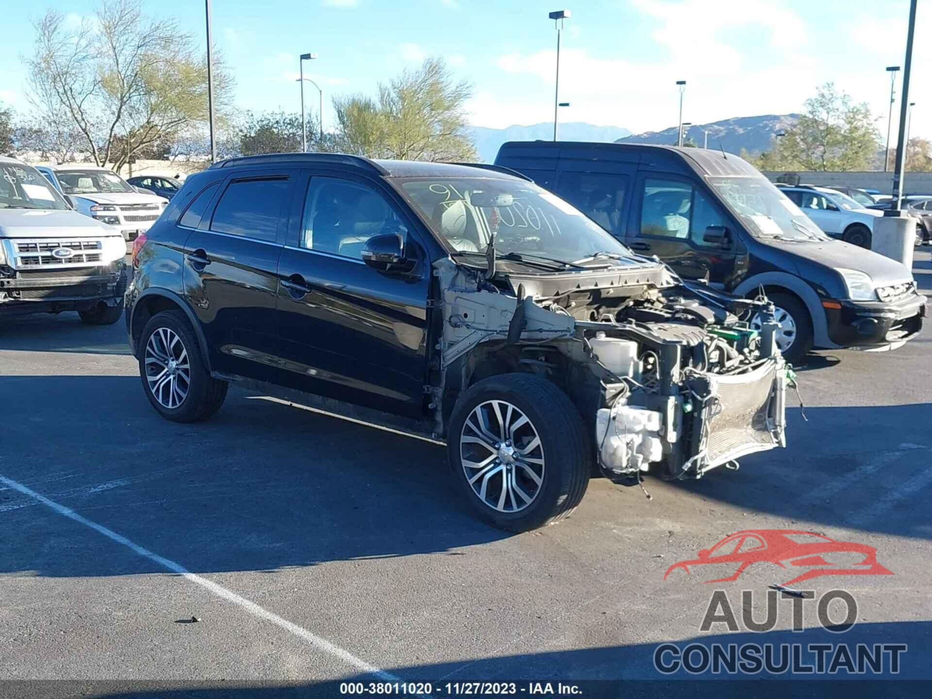 MITSUBISHI OUTLANDER SPORT 2018 - JA4AP4AW7JZ008114