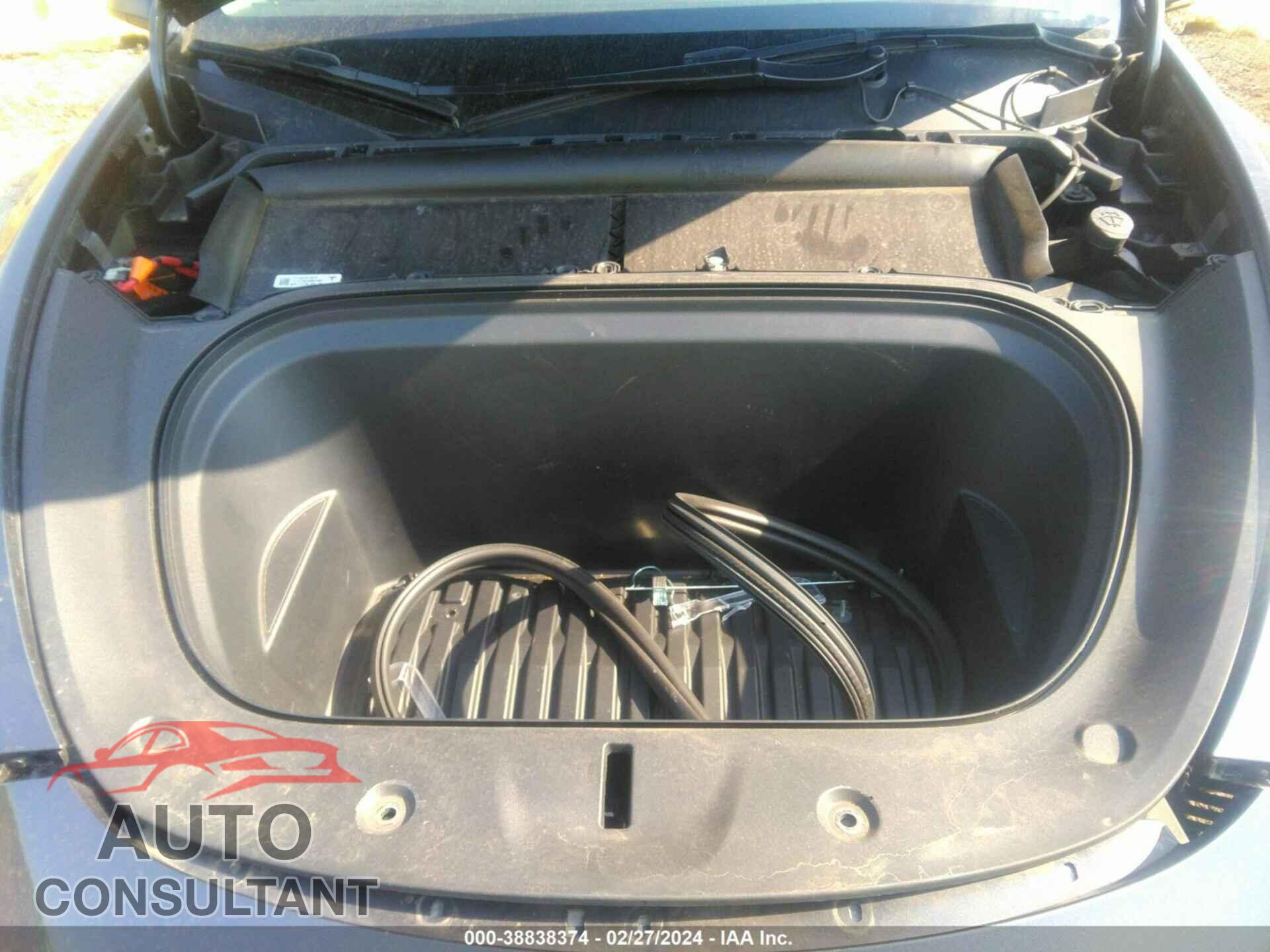 TESLA MODEL Y 2022 - 7SAYGDEF9NF512452