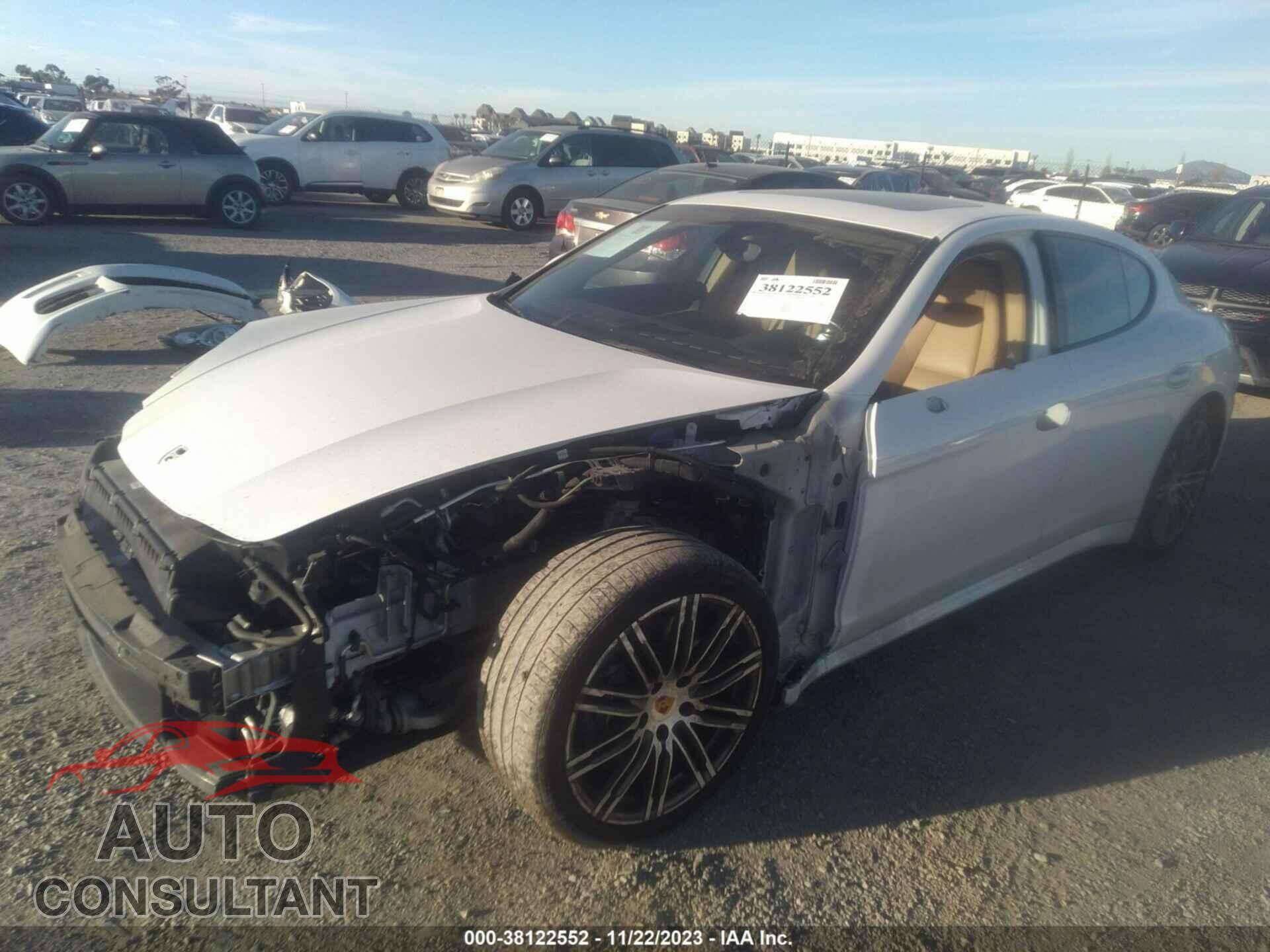PORSCHE PANAMERA 2015 - WP0AA2A71FL007345