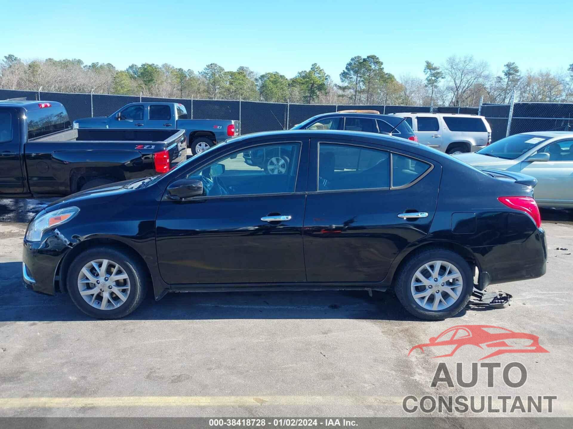 NISSAN VERSA 2017 - 3N1CN7AP9HL854425