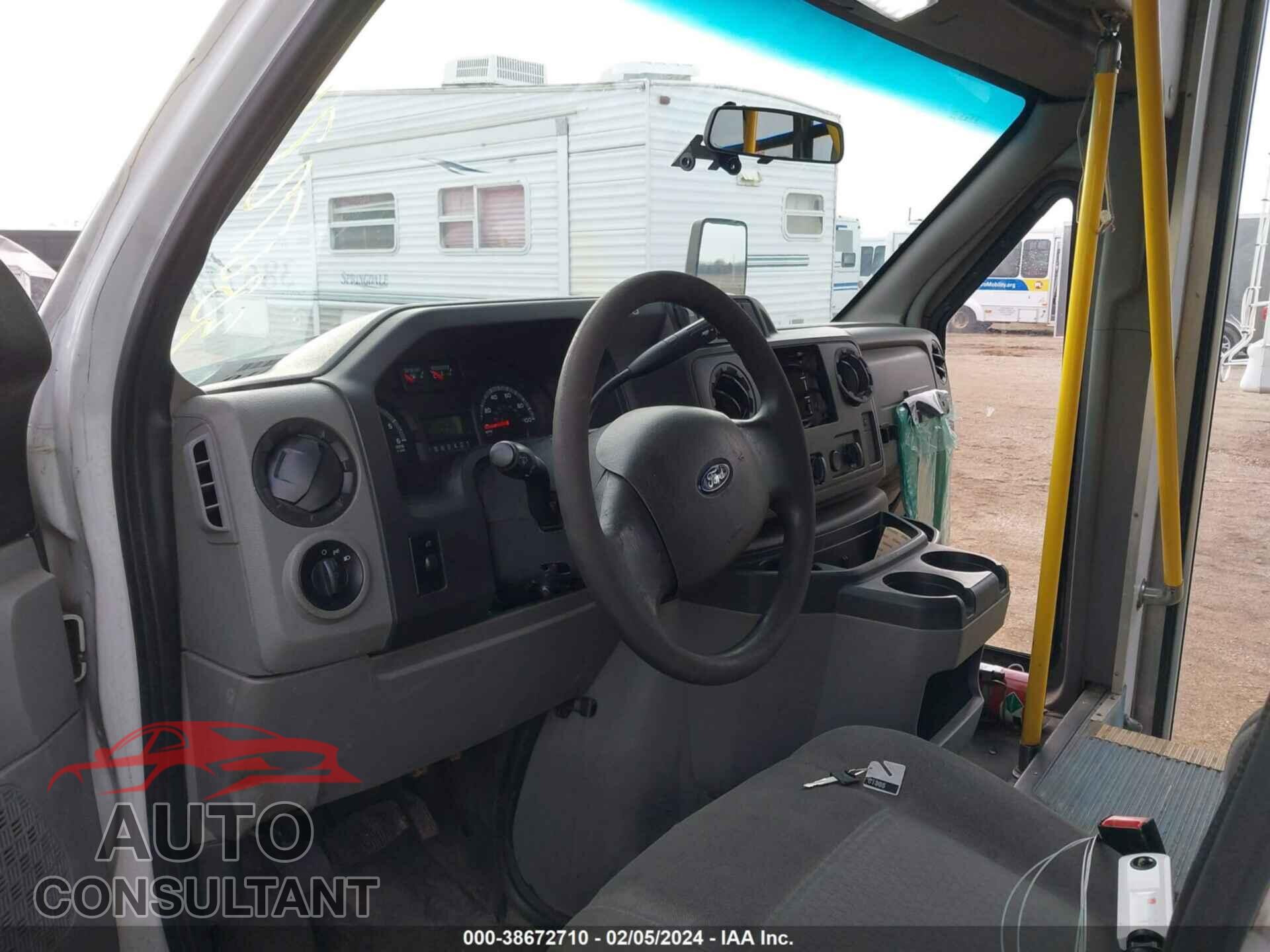 FORD E-450 CUTAWAY 2017 - 1FDFE4FS3HDC36461