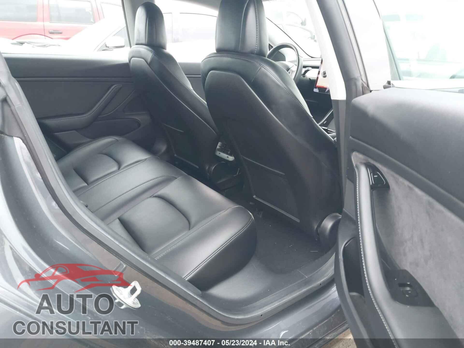 TESLA MODEL 3 2019 - 5YJ3E1EA6KF402437