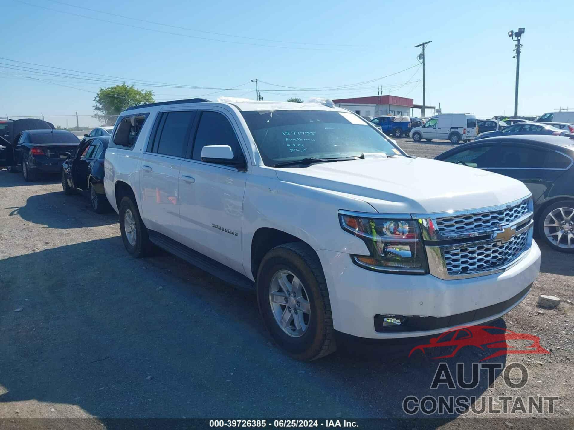 CHEVROLET SUBURBAN 2018 - 1GNSKHKC2JR304153