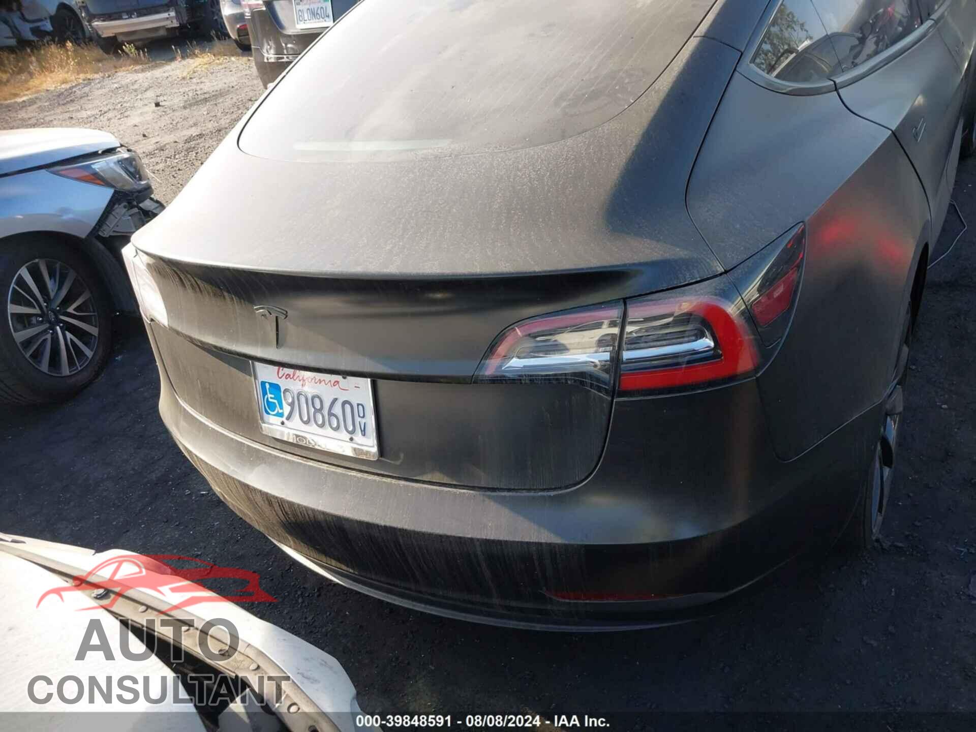 TESLA MODEL 3 2018 - 5YJ3E1EB7JF081810