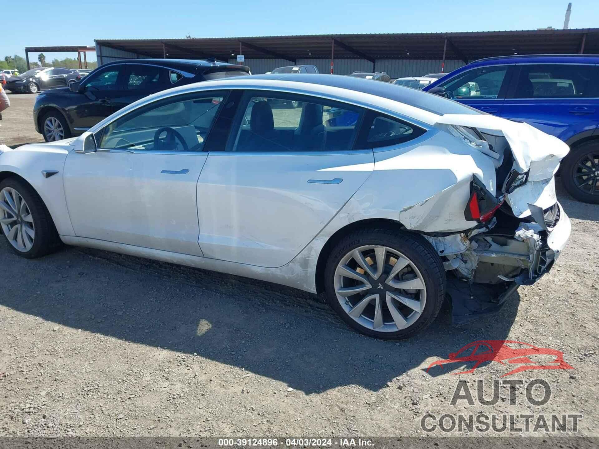 TESLA MODEL 3 2018 - 5YJ3E1EAXJF049151