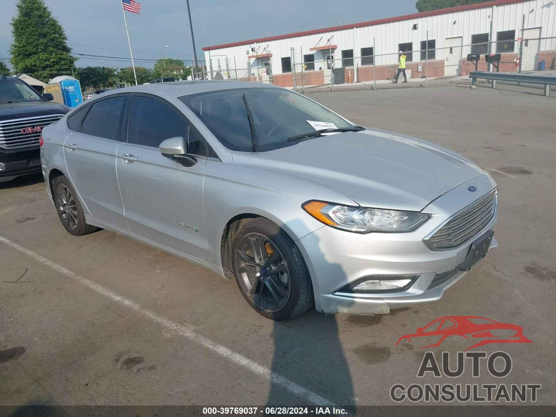 FORD FUSION HYBRID 2018 - 3FA6P0LU3JR101612