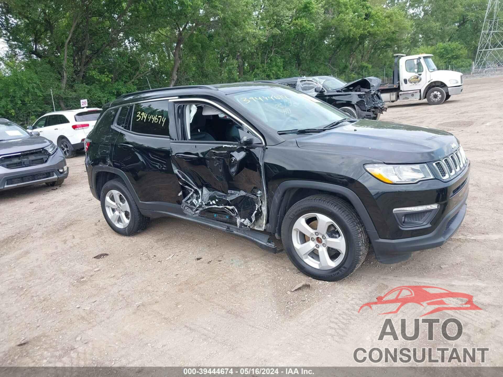 JEEP COMPASS 2018 - 3C4NJDBB6JT435456